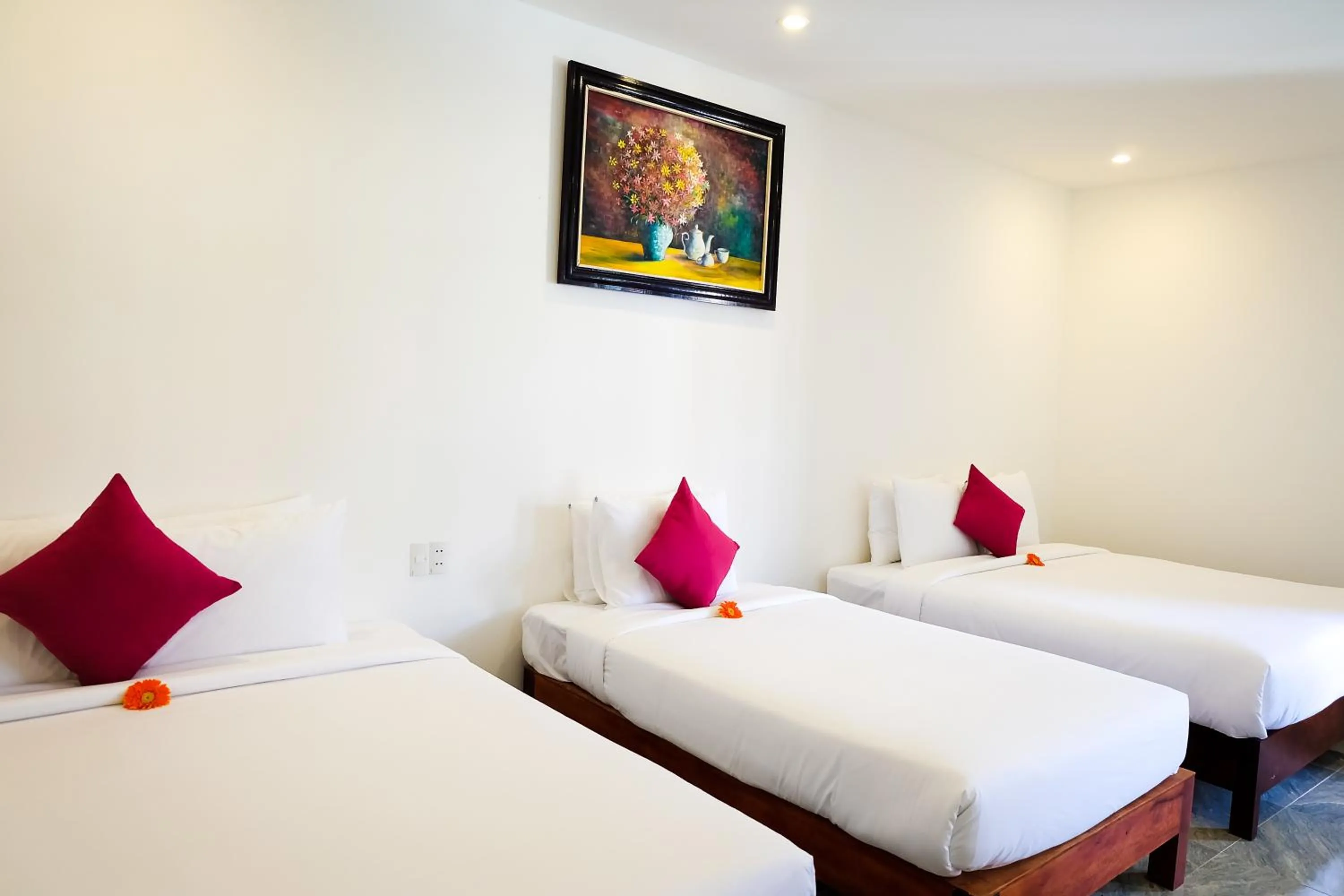 Photo of the whole room in Unity Villa