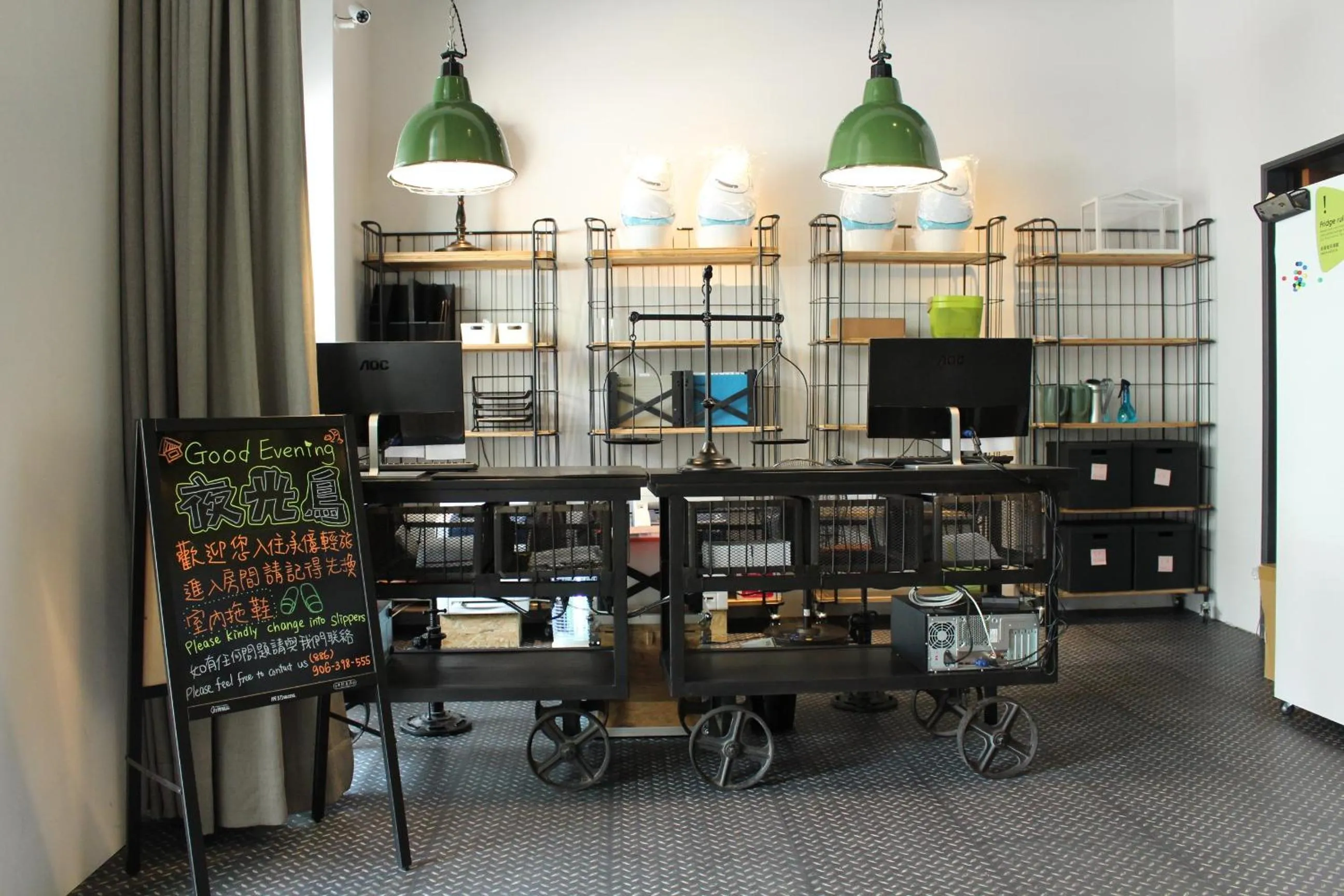 Lobby or reception in Let's Hostel