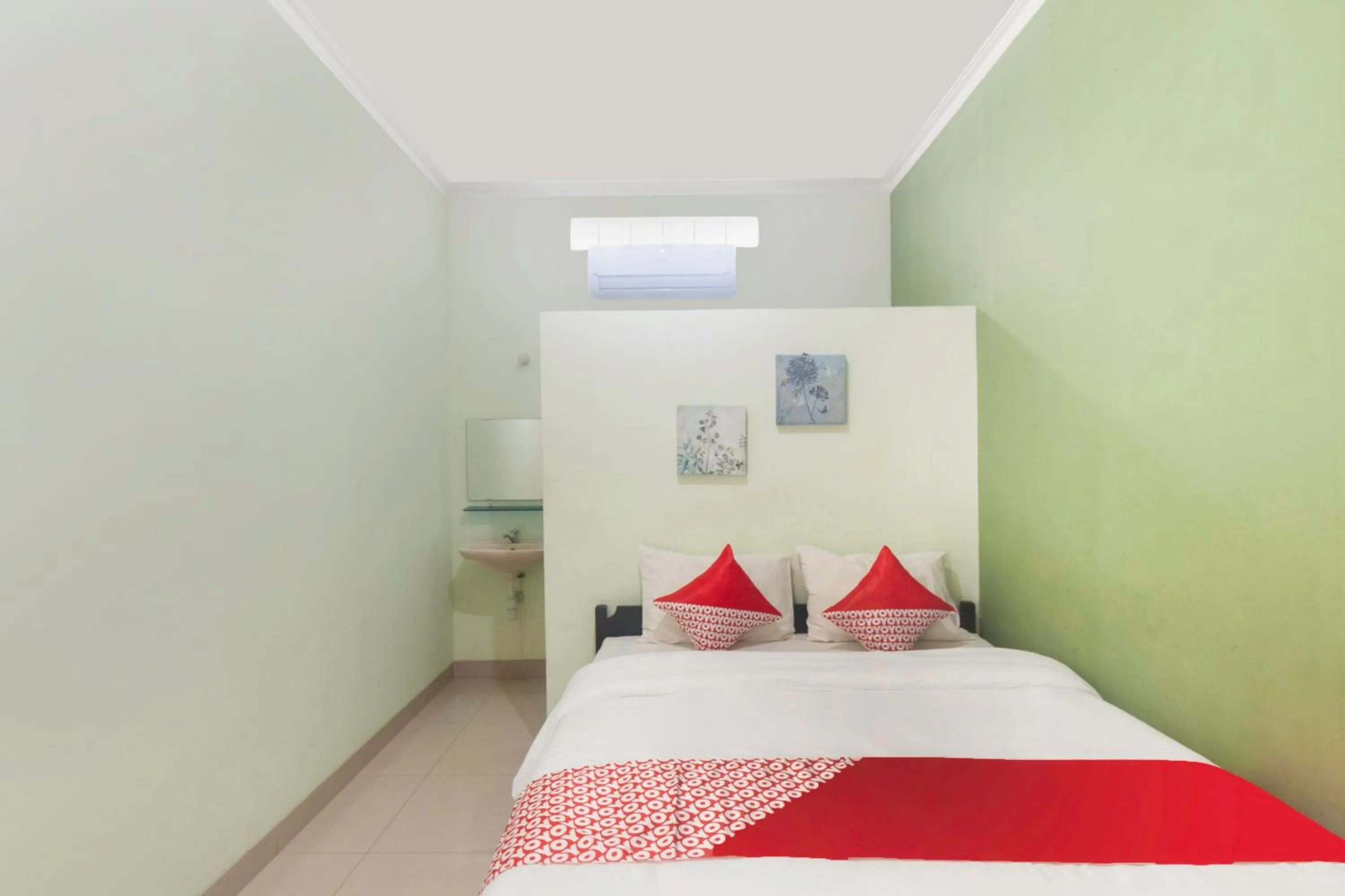 Bedroom in PoLaz (Bed 'n Brew)