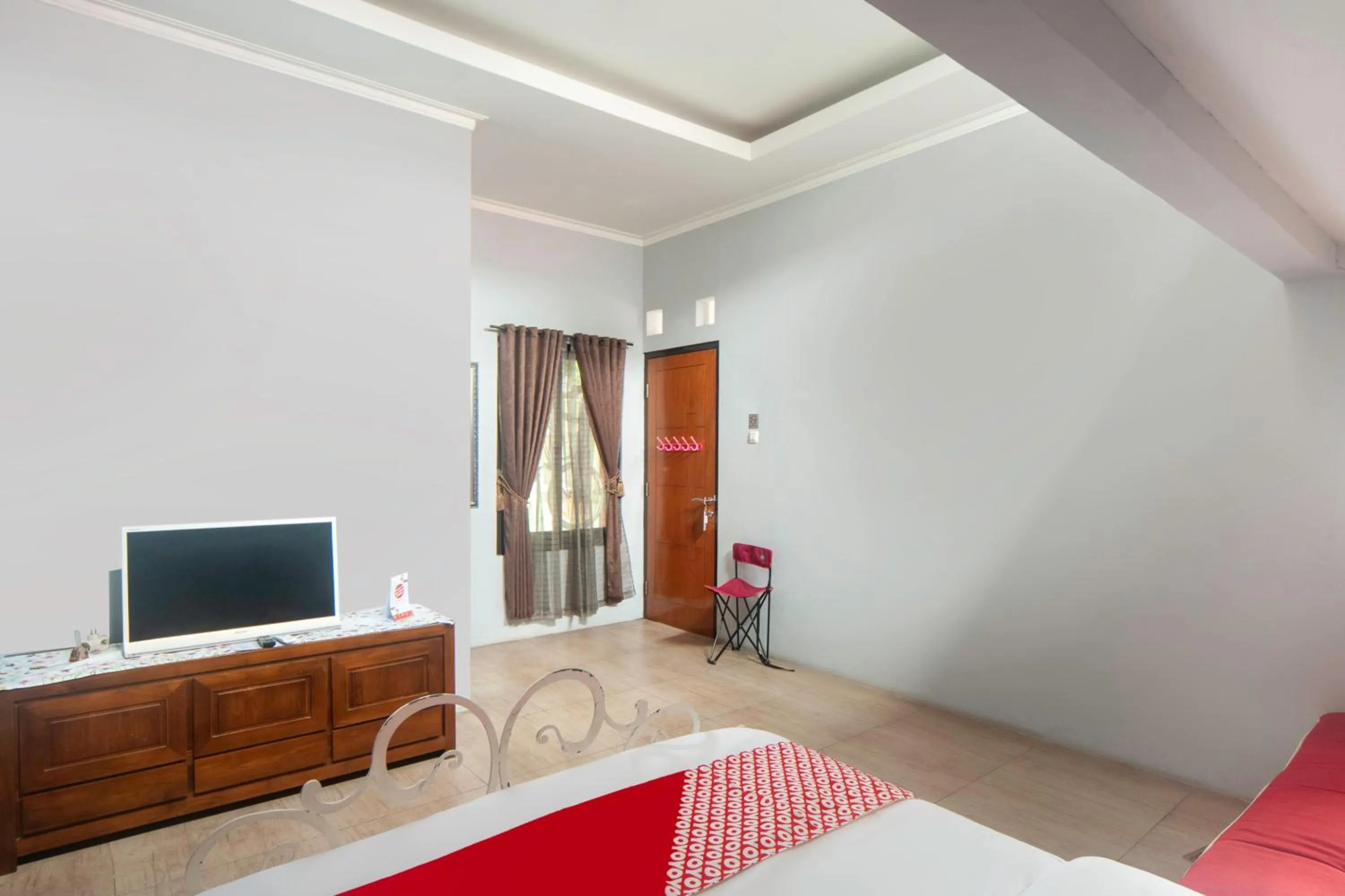 Bedroom in PoLaz (Bed 'n Brew)