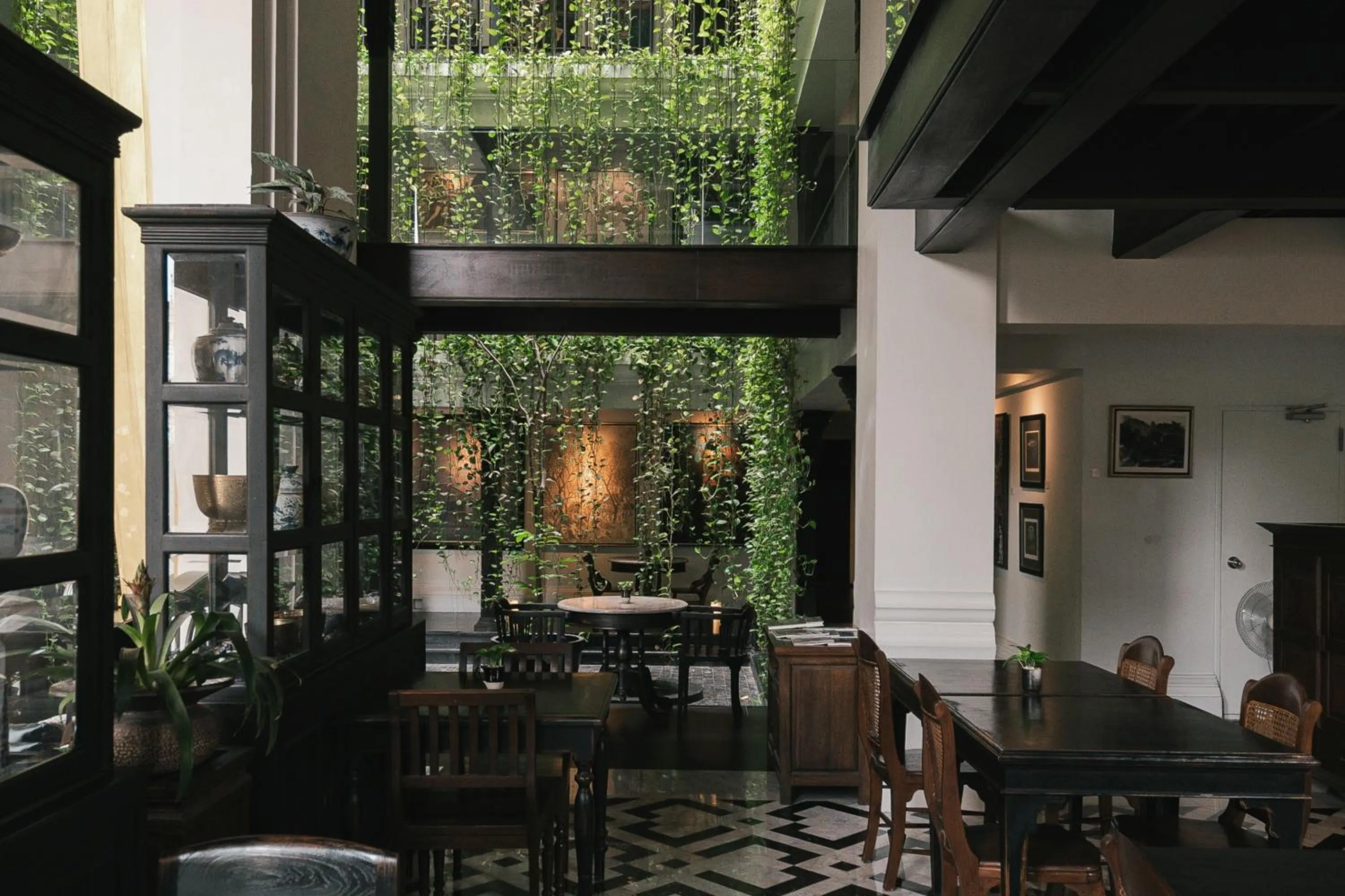 Property building in Makkachiva