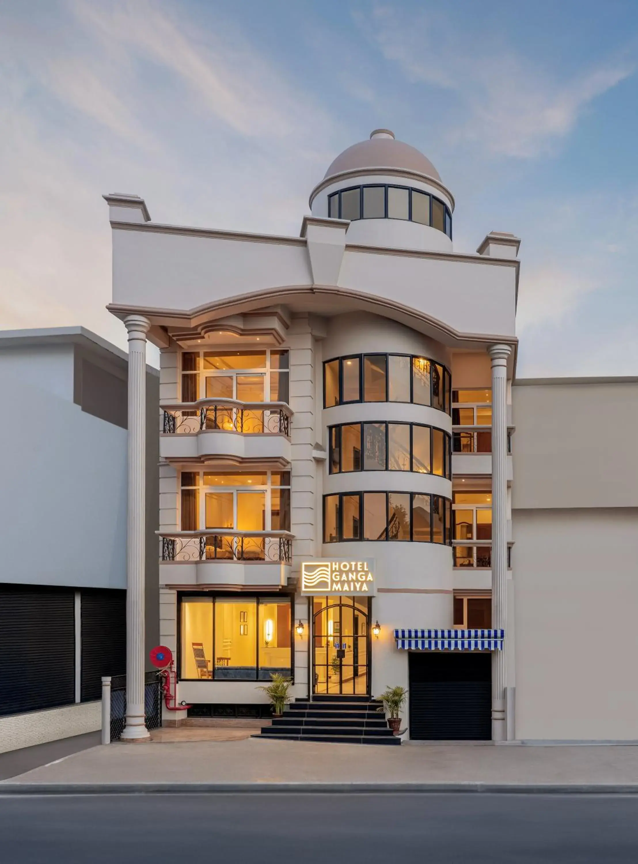 Property building in Hotel Ganga Maiya Property building in Hotel Ganga Maiya