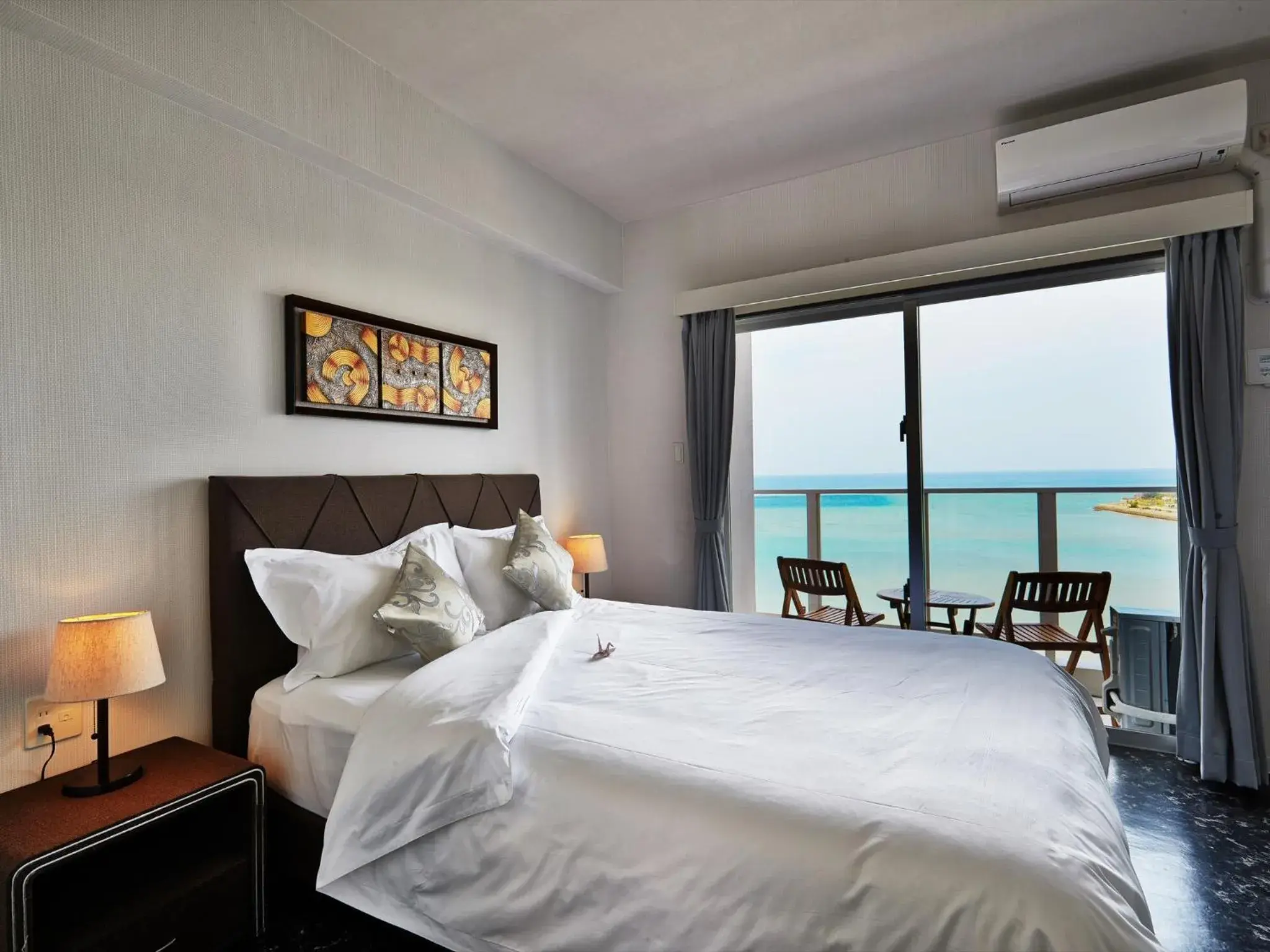 Bedroom, Bed in Beach Front Tower Mihama by DSH Bedroom, Bed in Beach Front Tower Mihama by DSH