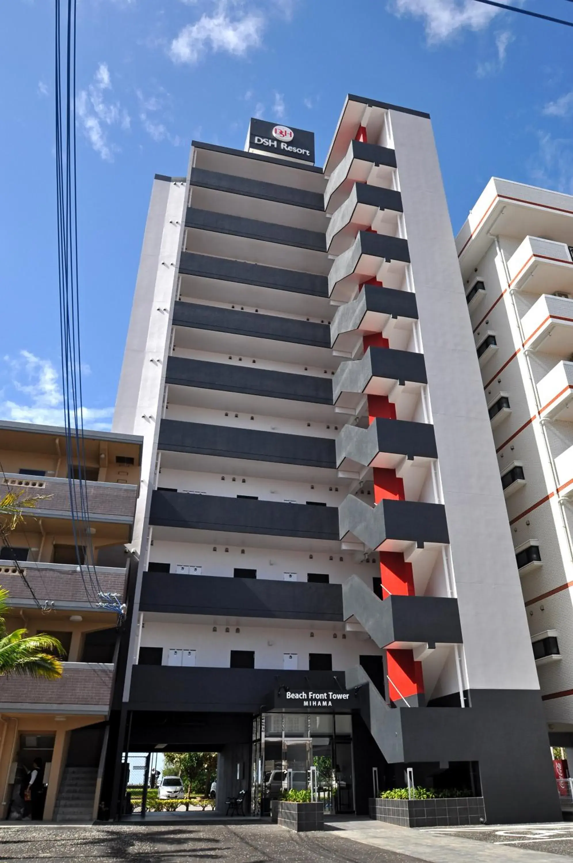 Property building in Beach Front Tower Mihama by DSH Property building in Beach Front Tower Mihama by DSH