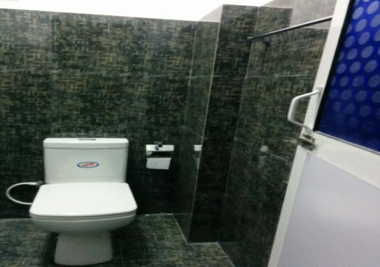 Standard Double Room with Shared Bathroom - single occupancy in House of Seya Standard Double Room with Shared Bathroom - single occupancy in House of Seya