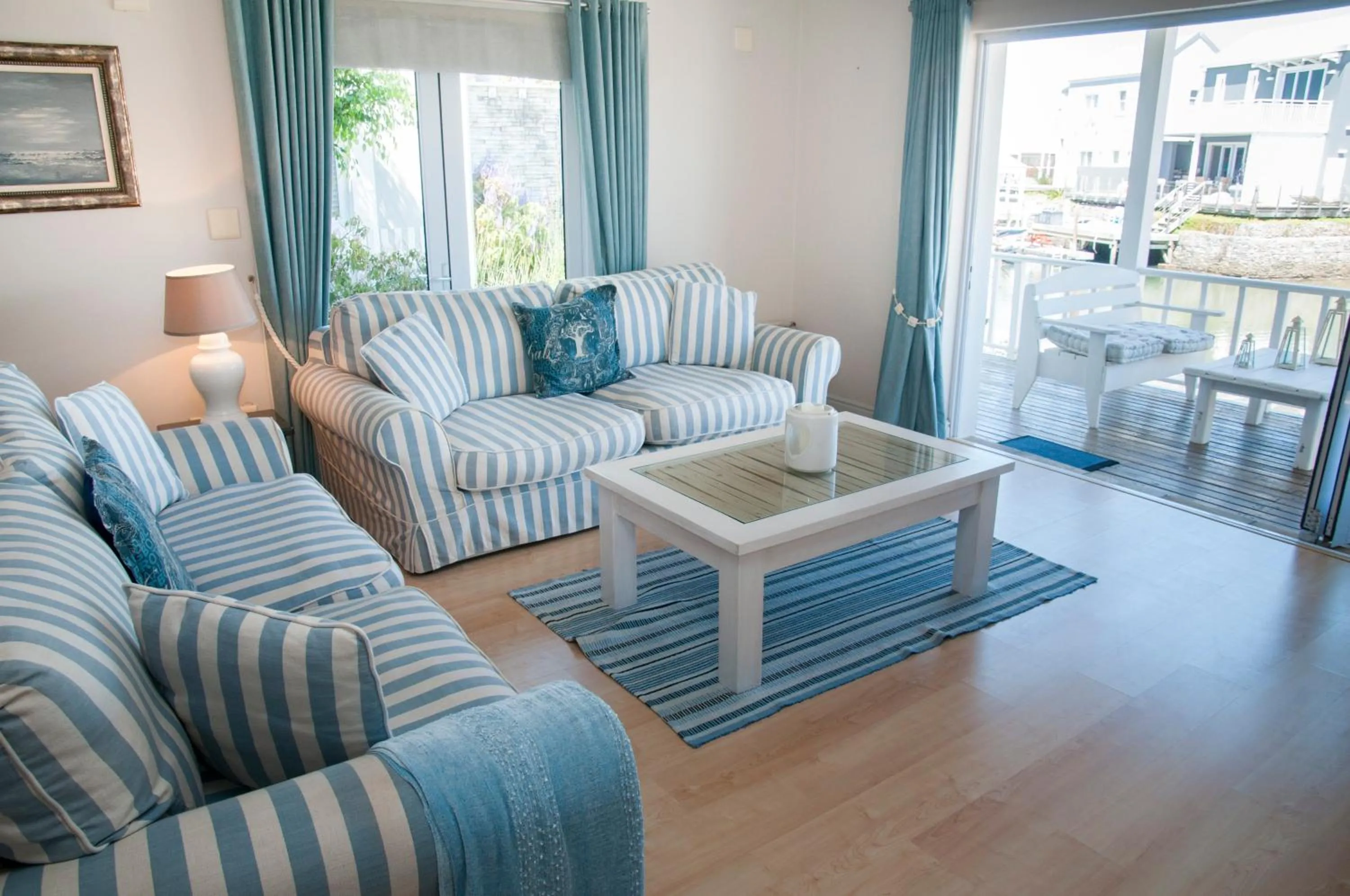 Property building in Avocet Cottage