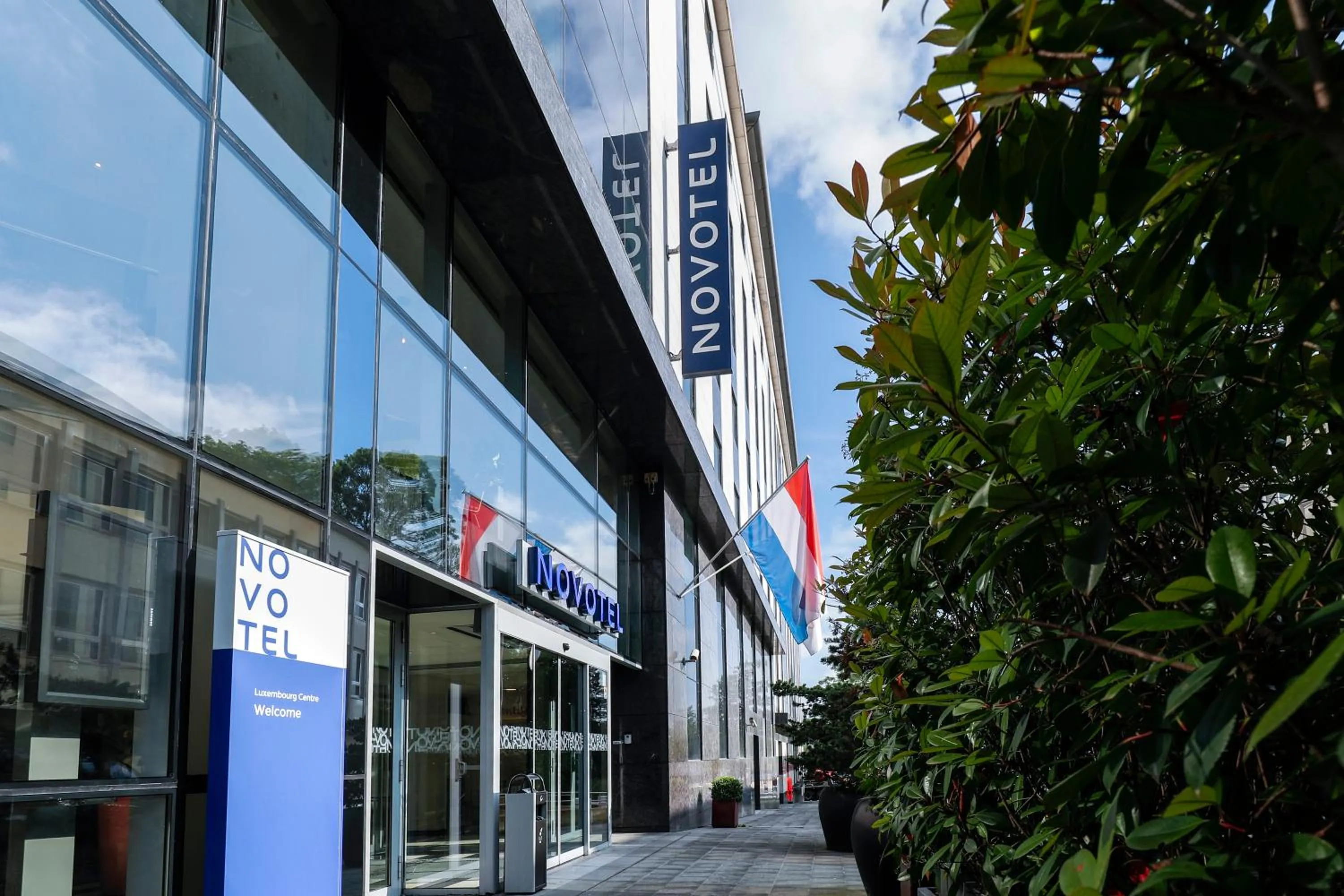 Facade/entrance in Novotel Luxembourg Centre