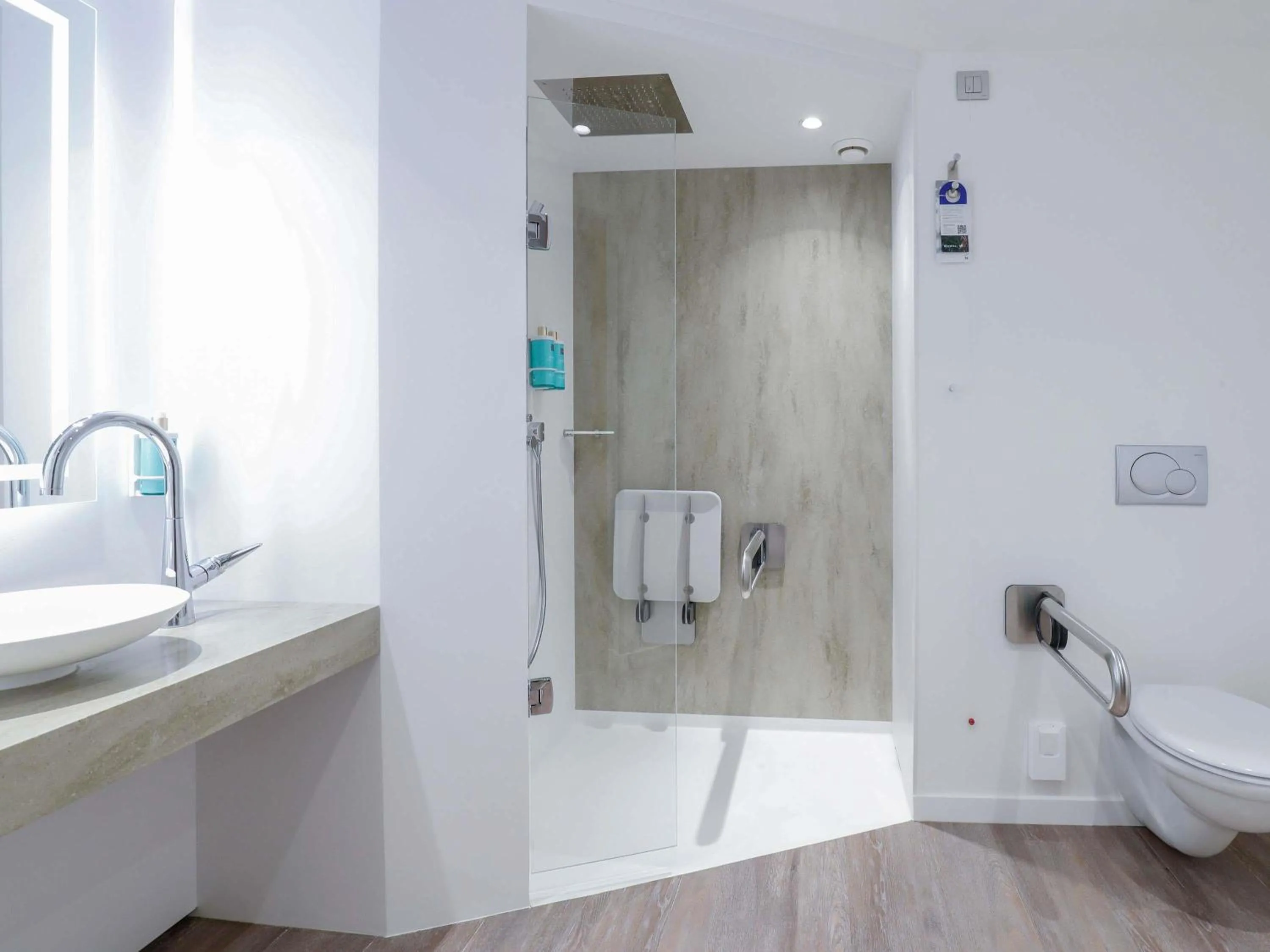 Bedroom in Novotel Luxembourg Centre