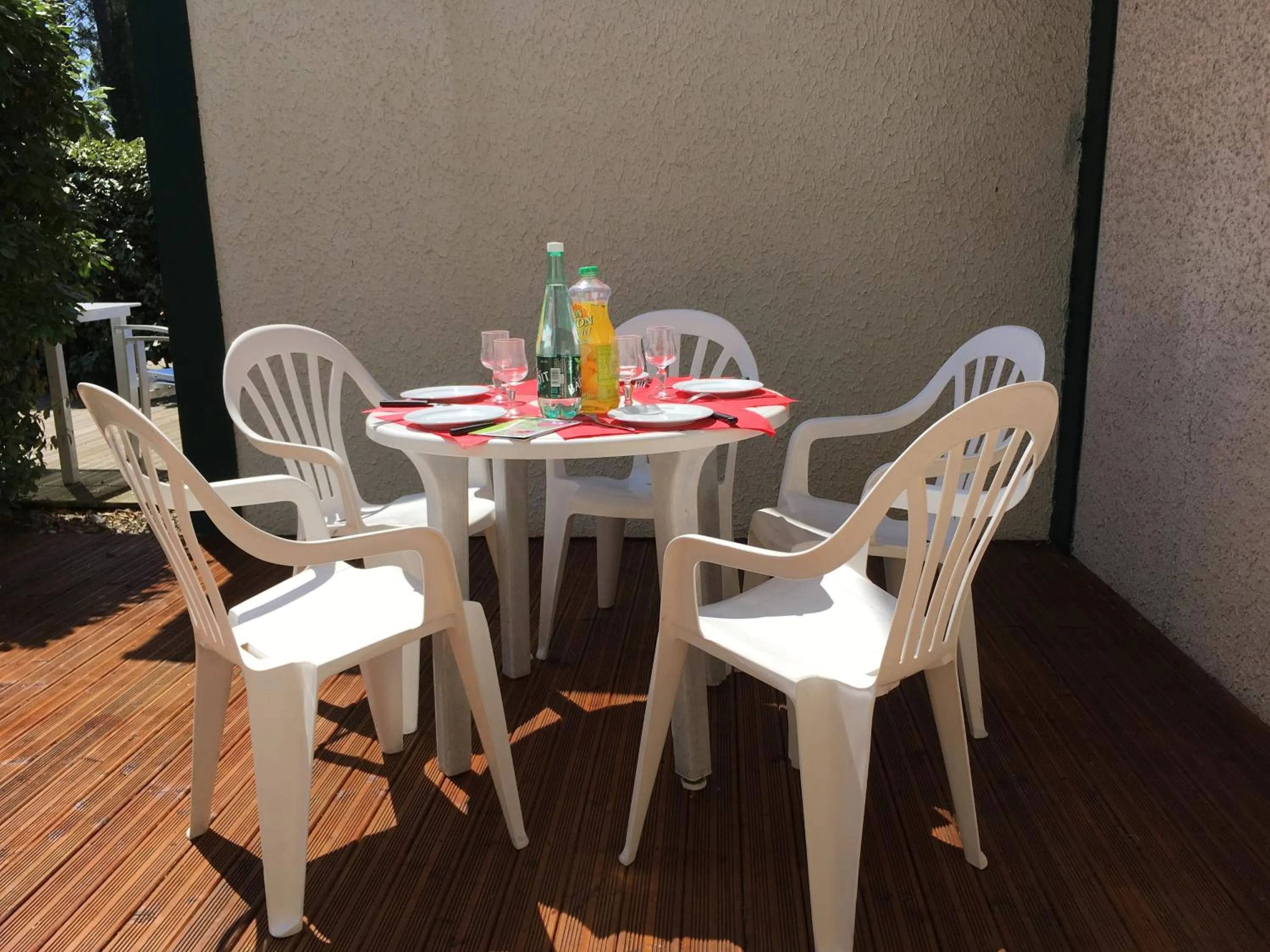 Patio in Résidence Mes Amours d'Enfants - Les Villas du Lac