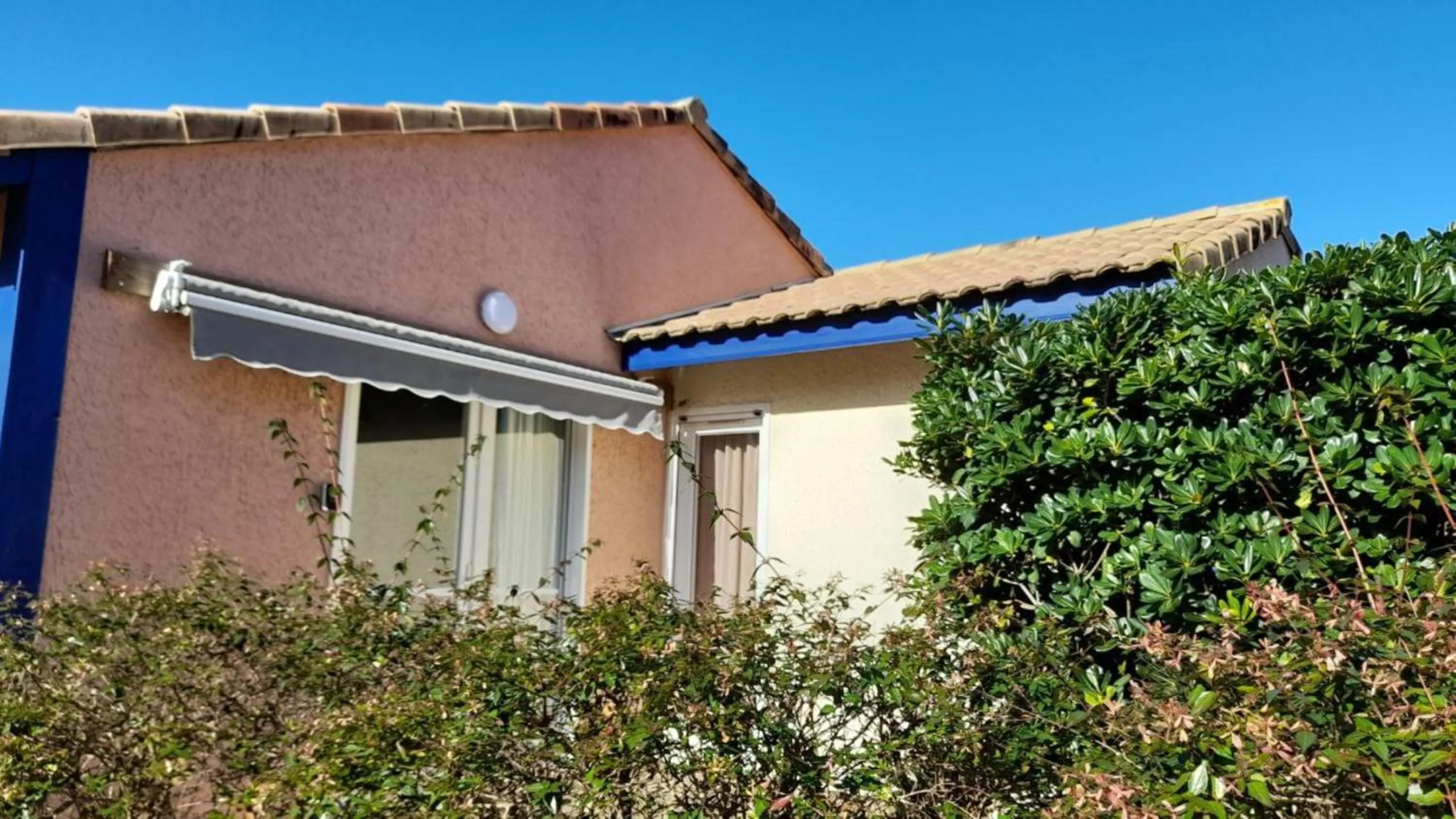 Patio in Résidence Mes Amours d'Enfants - Les Villas du Lac