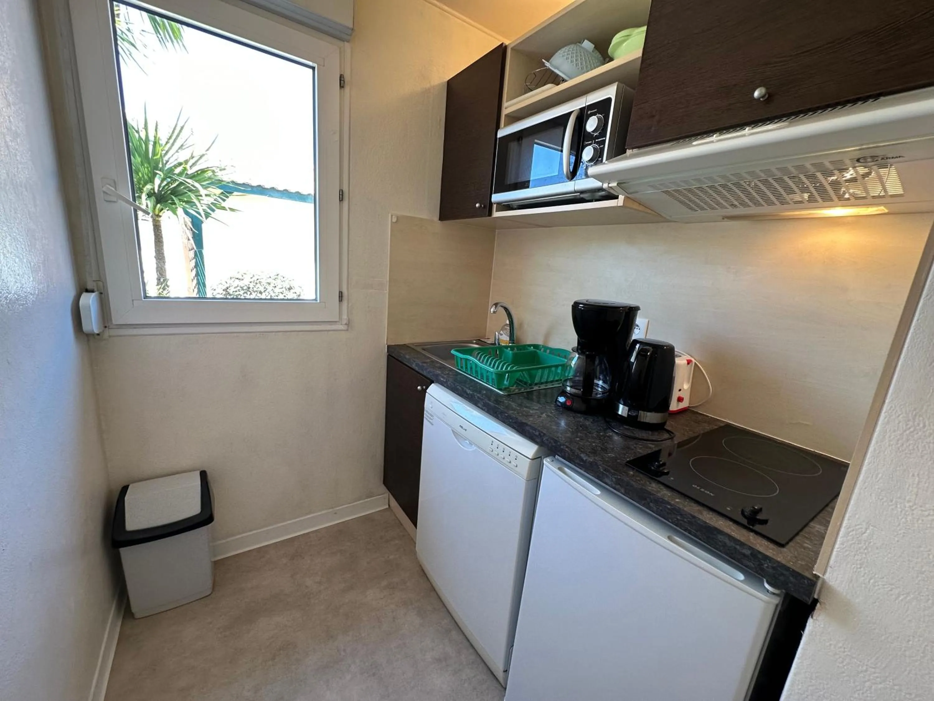 Coffee/tea facilities in Résidence Mes Amours d'Enfants - Les Villas du Lac