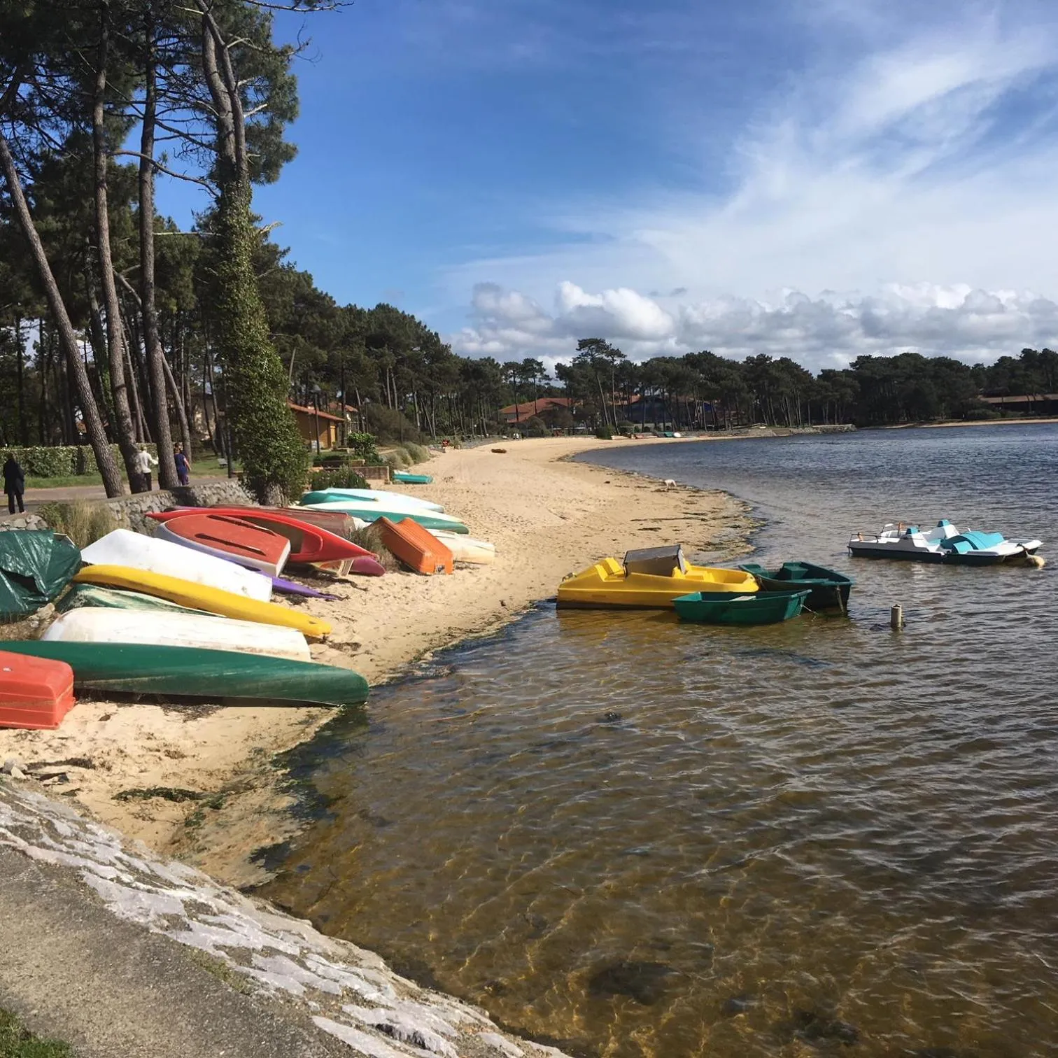 Nearby landmark in Résidence Mes Amours d'Enfants - Les Villas du Lac