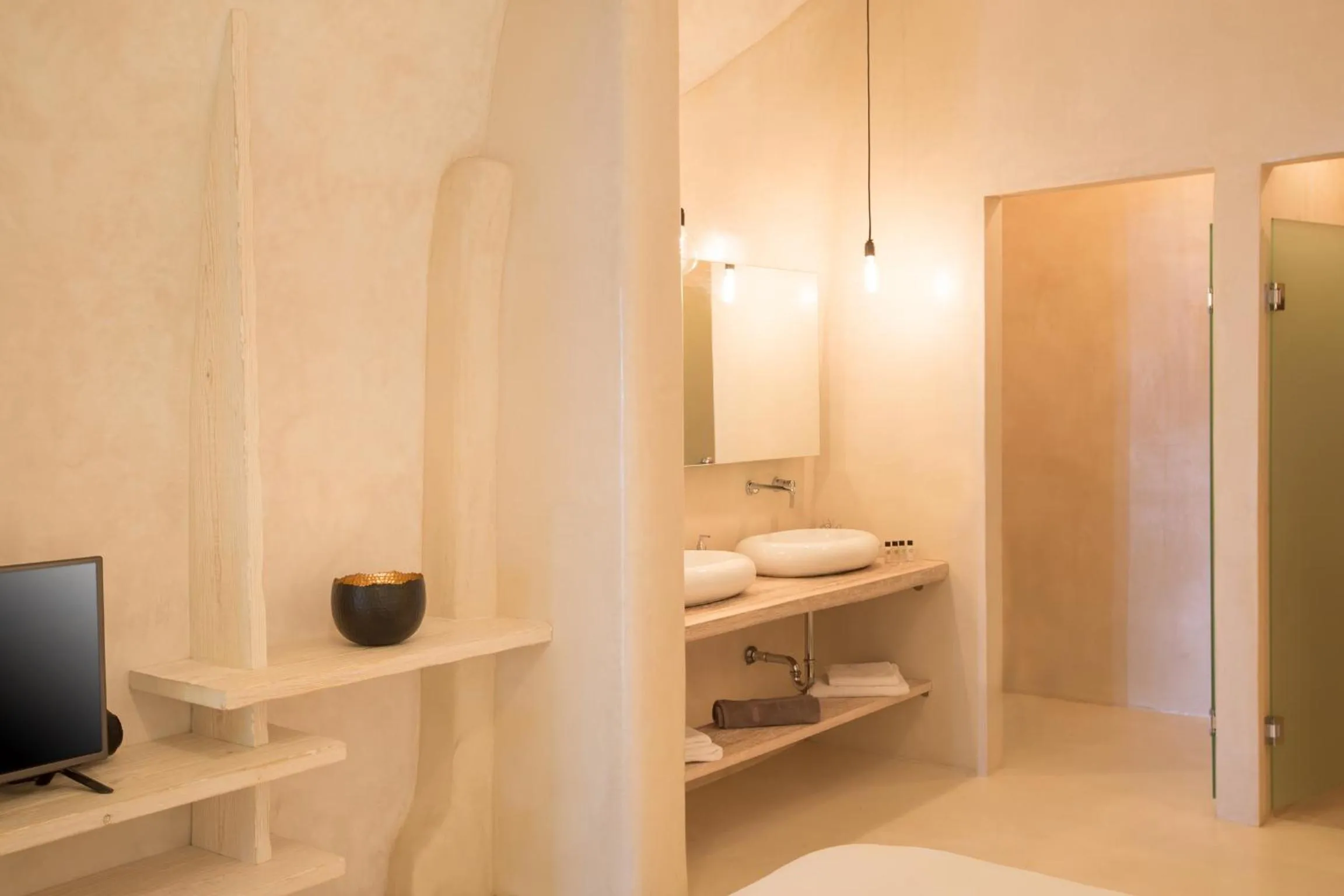 Other in The Dream Santorini