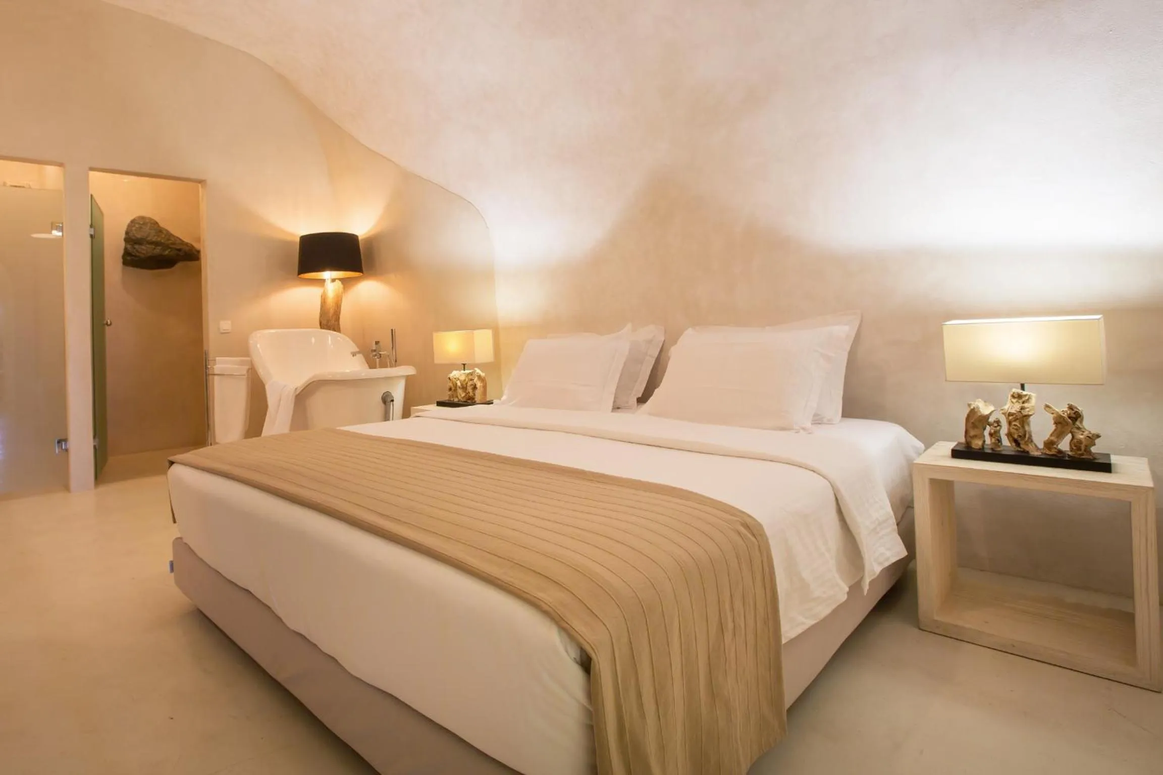 Other, Bed in The Dream Santorini