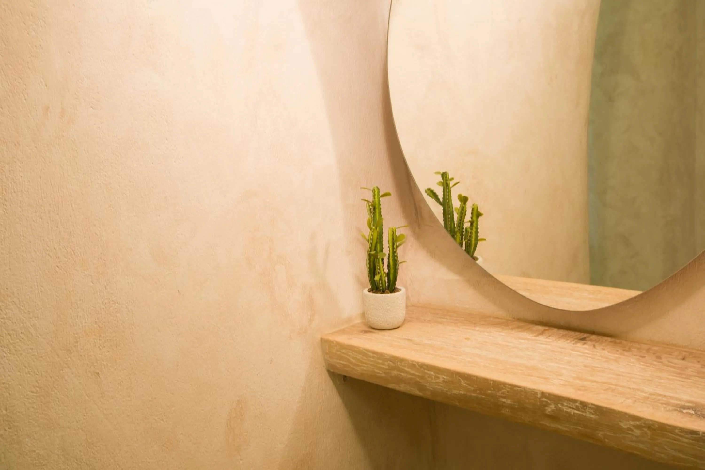 Time of day in The Dream Santorini