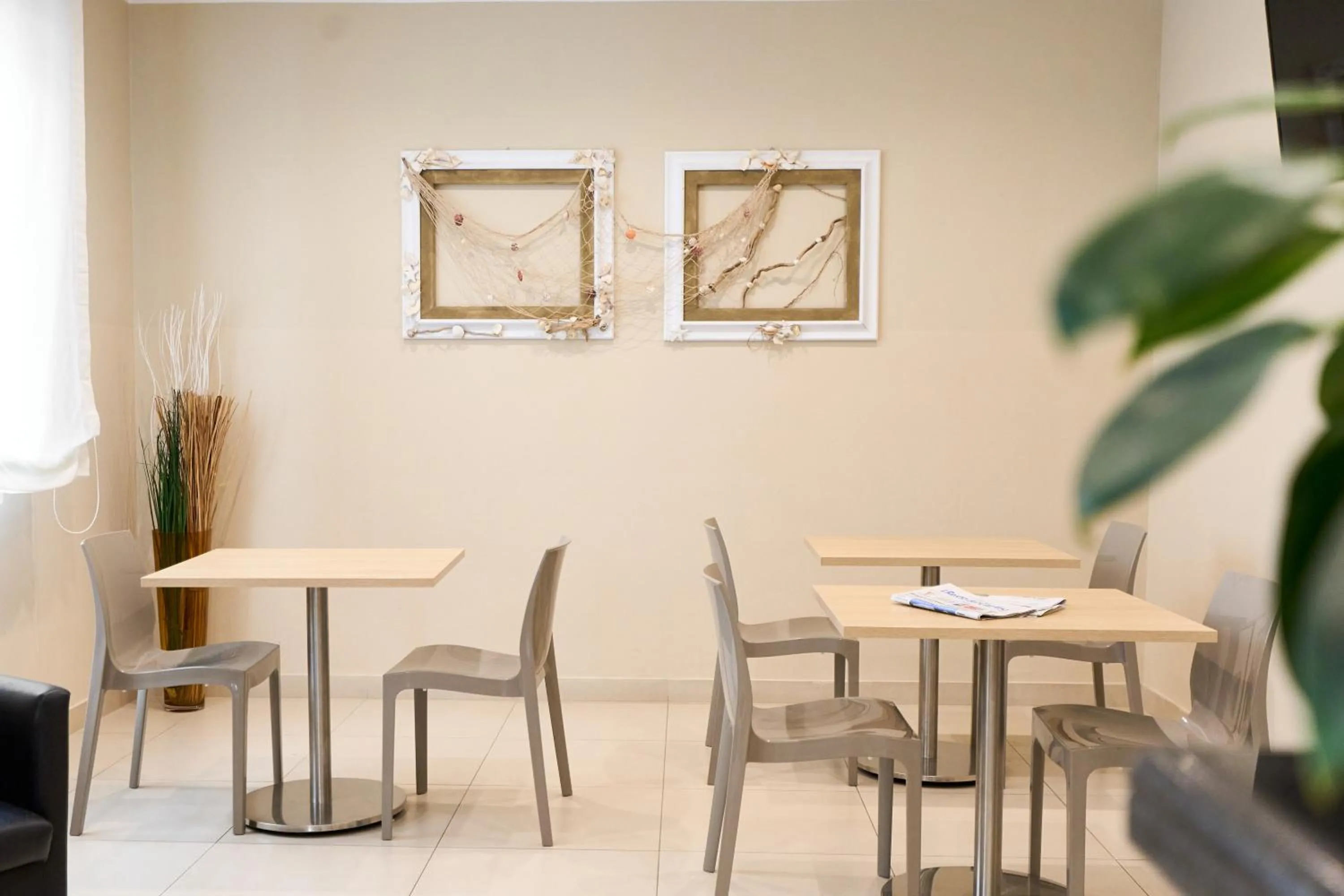 Seating area in Hotel Villa Perazzini