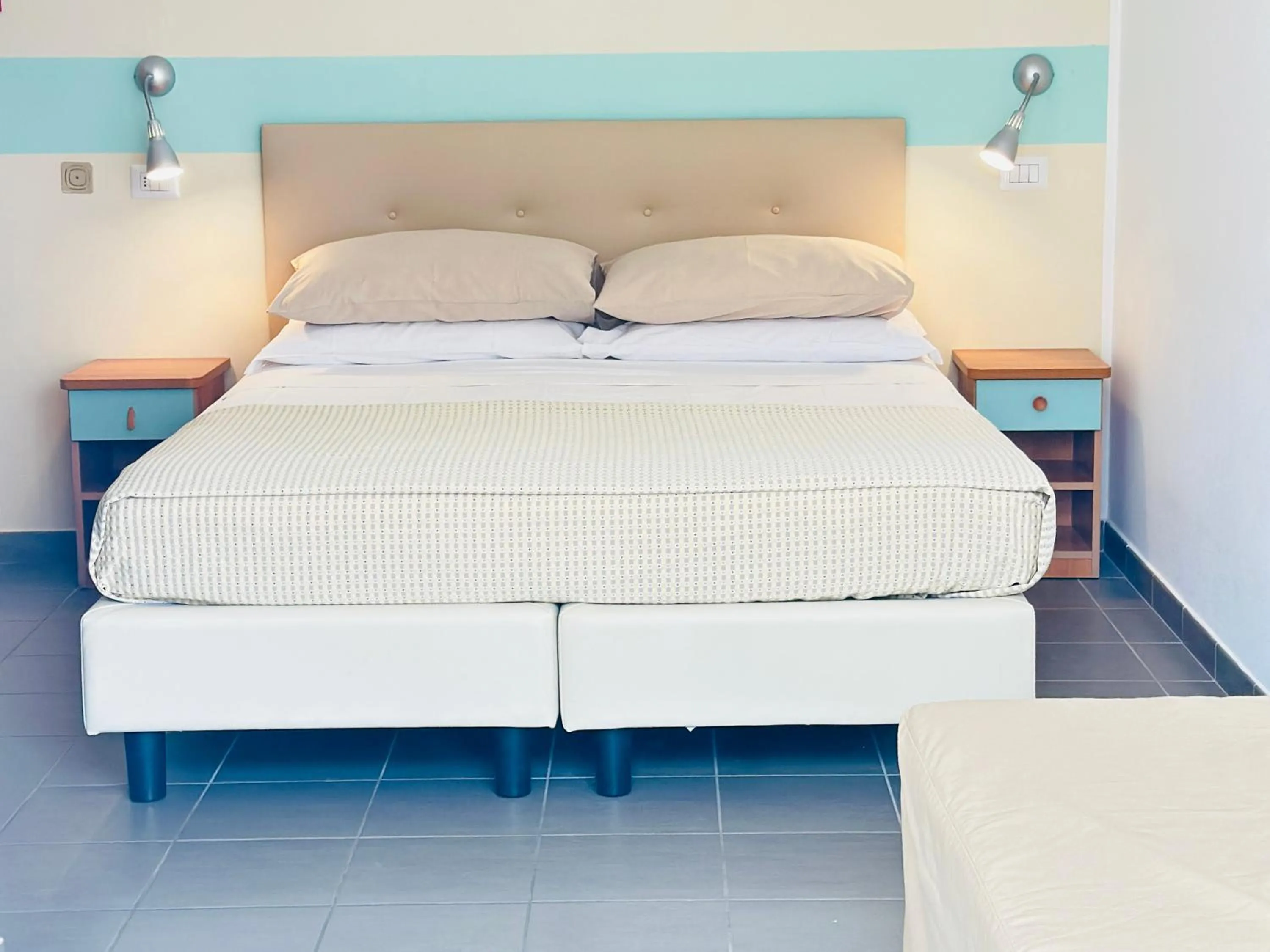 People, Bed in Hotel Villa Perazzini