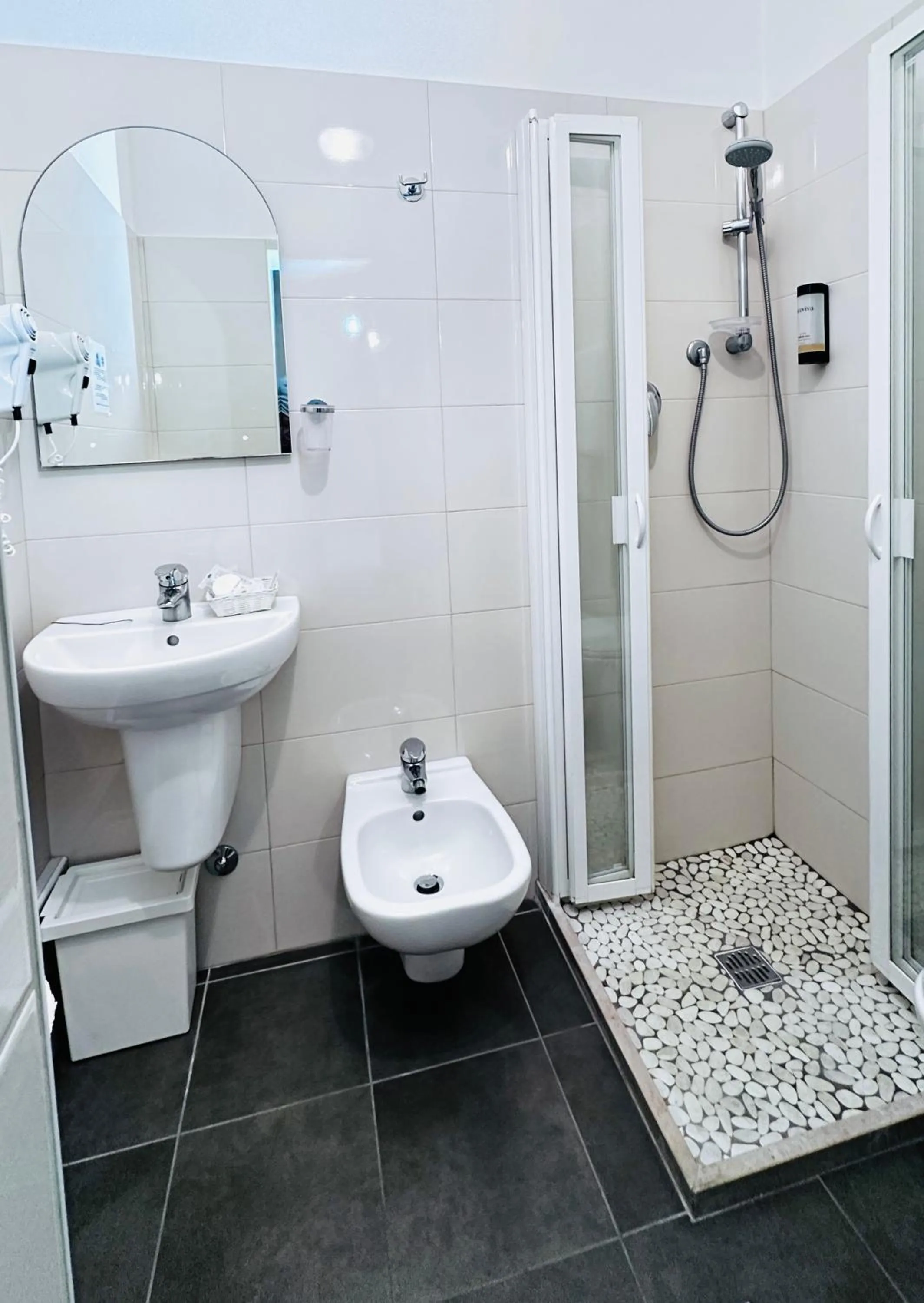Bathroom in Hotel Villa Perazzini