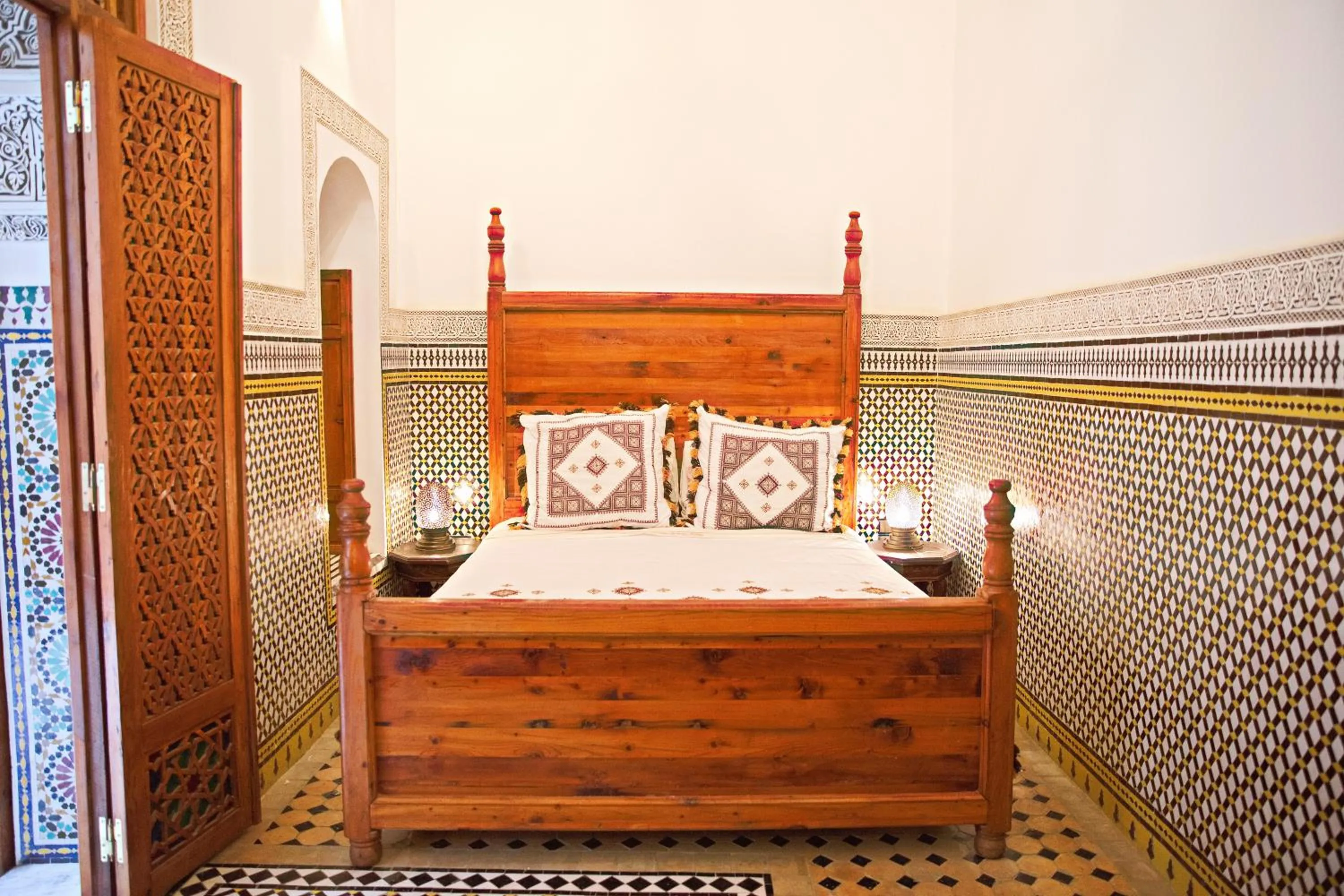 Bed in Riad Ouliya
