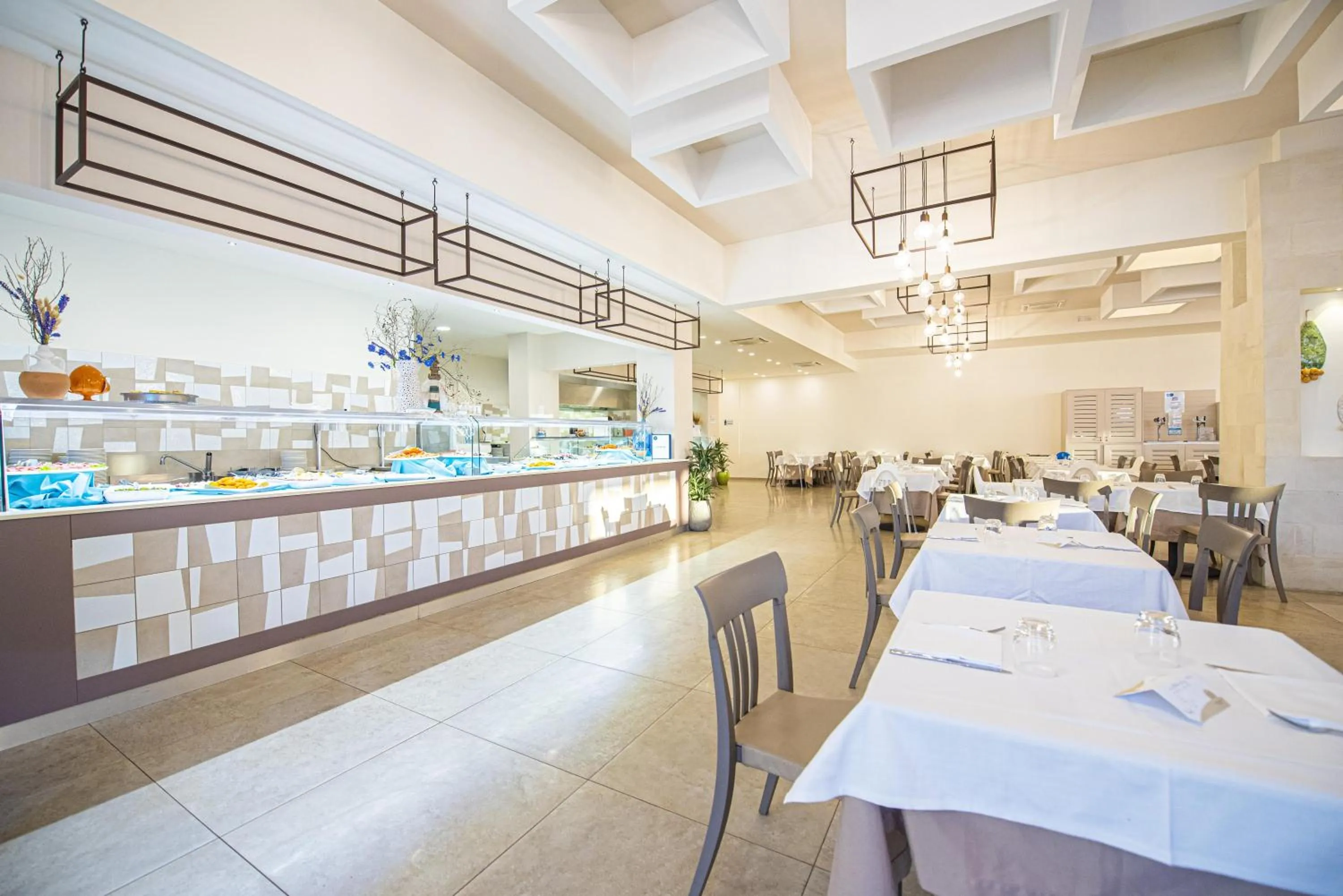 Restaurant/places to eat in Relais Masseria Le Cesine - CDSHotels
