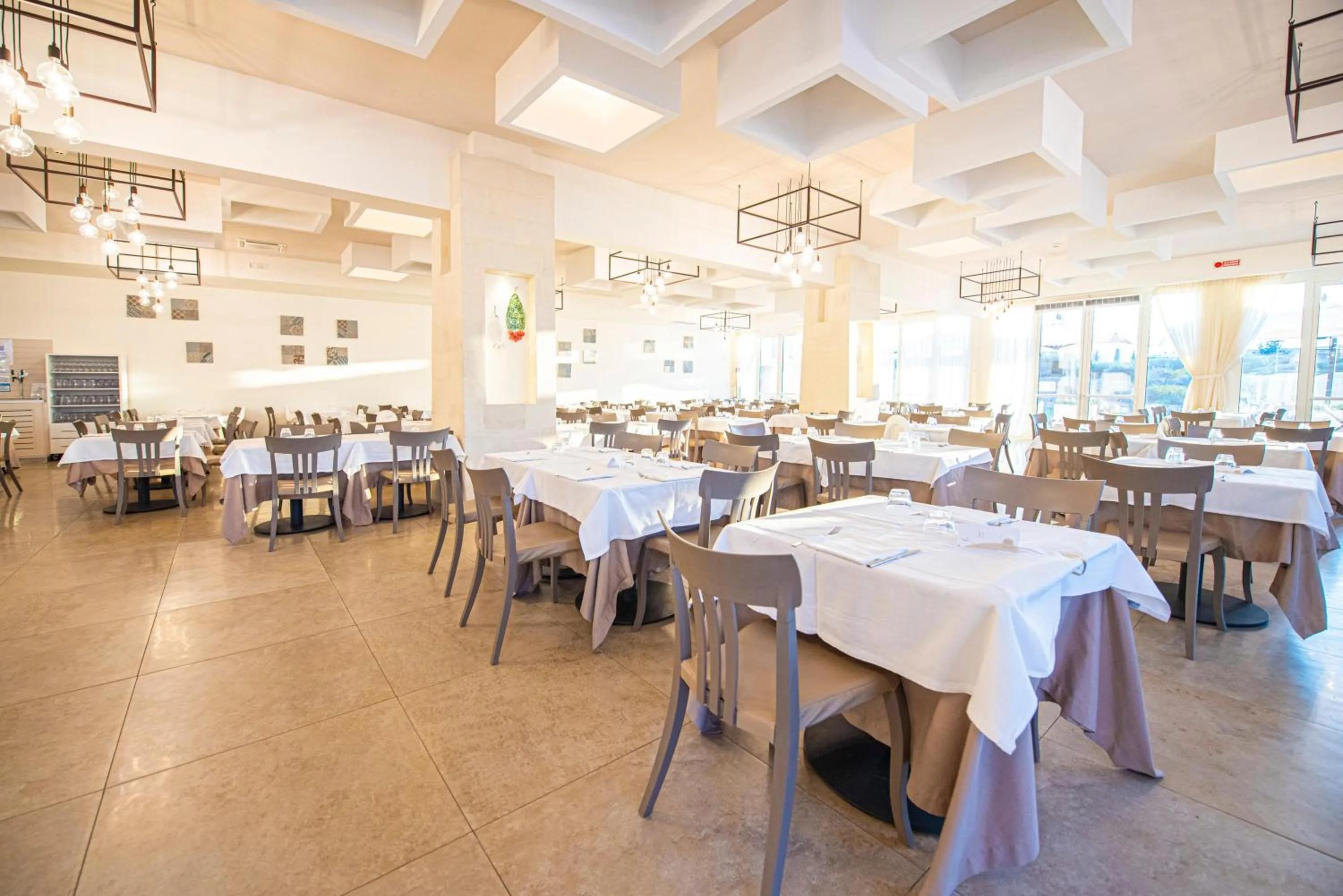 Restaurant/places to eat in Relais Masseria Le Cesine - CDSHotels