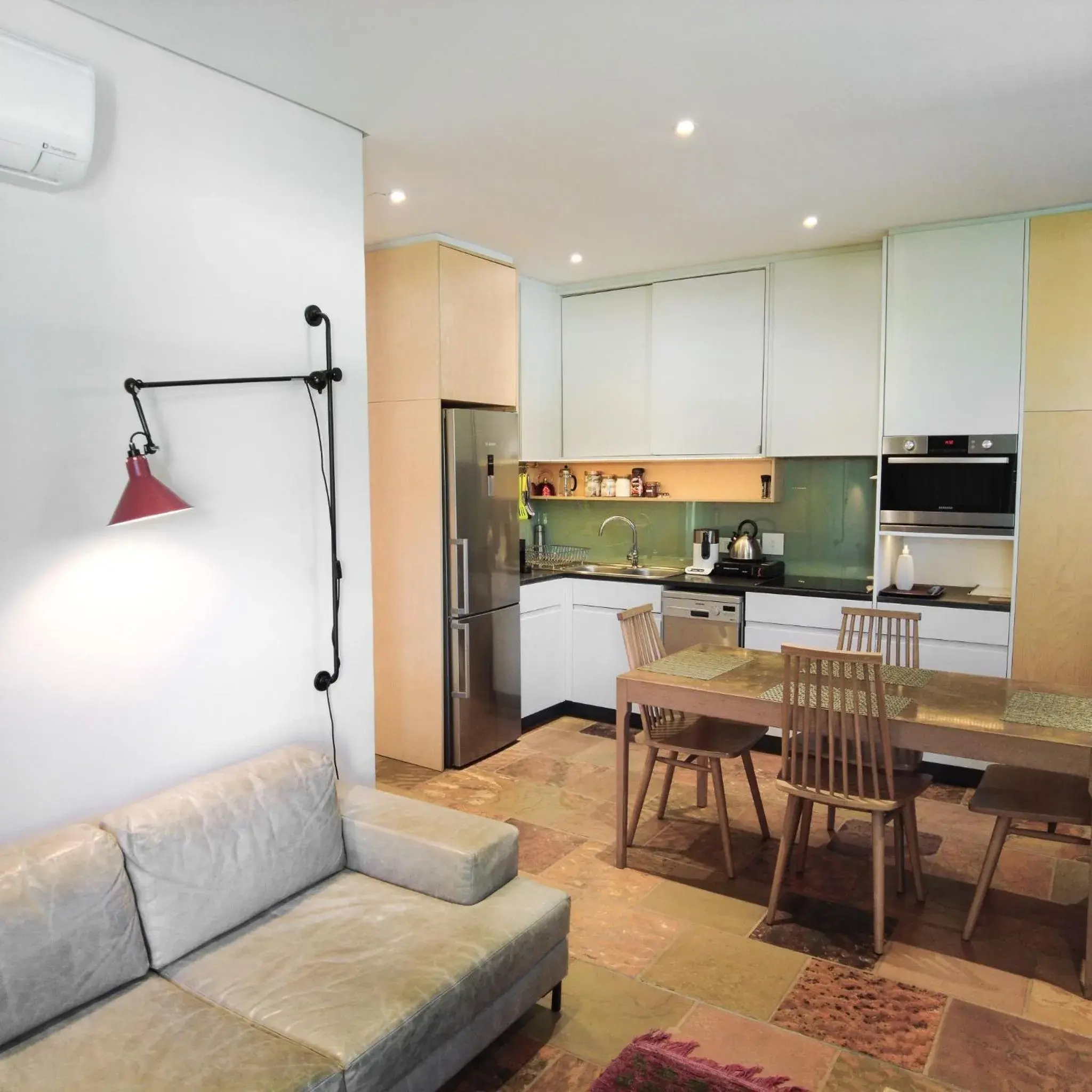 Two-Bedroom Apartment - single occupancy in Laanhof Studios Two-Bedroom Apartment - single occupancy in Laanhof Studios