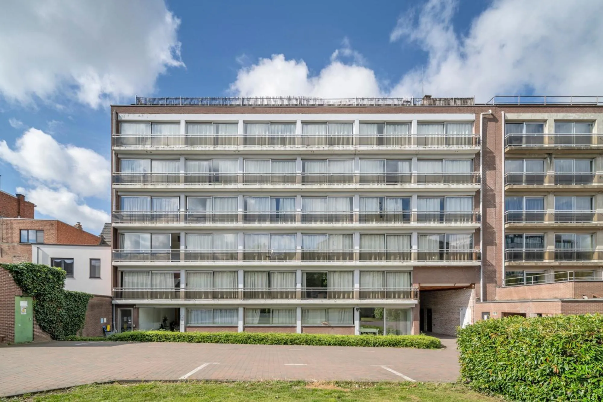 Property building in Value Stay Residence Mechelen