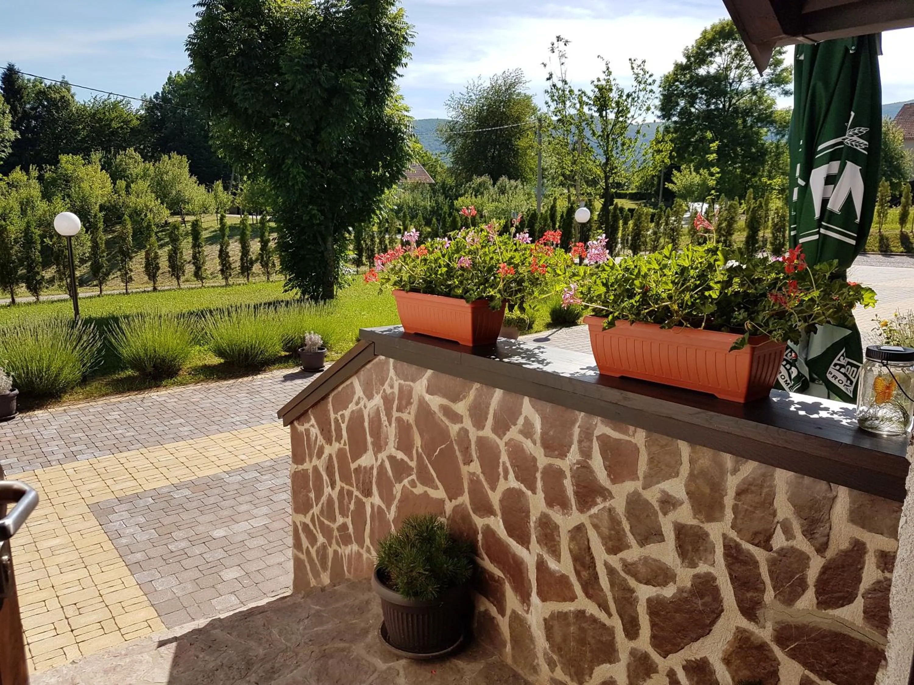 Facade/entrance in Villa Stone