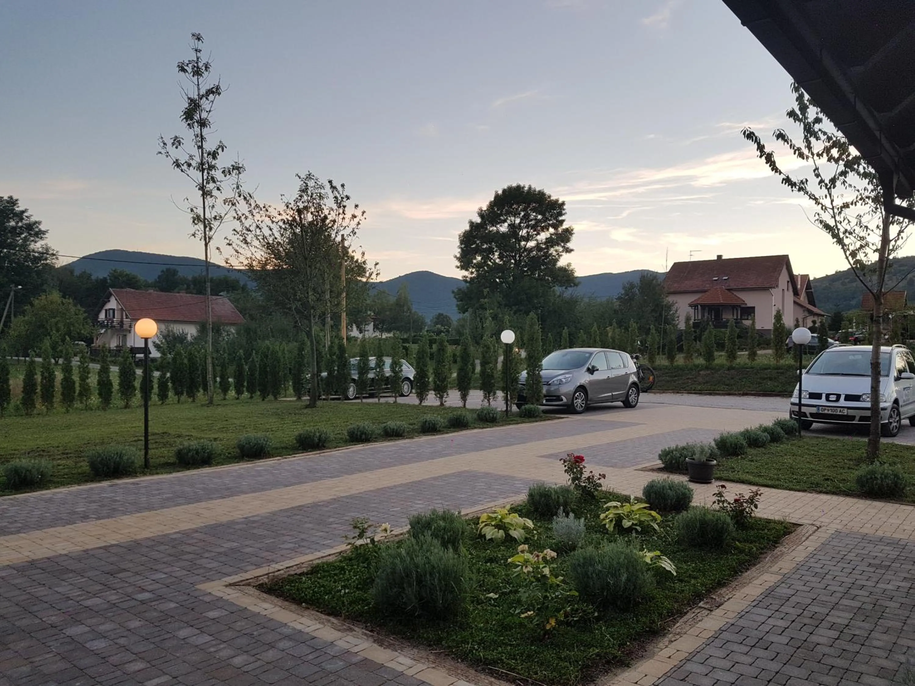 Area and facilities in Villa Stone