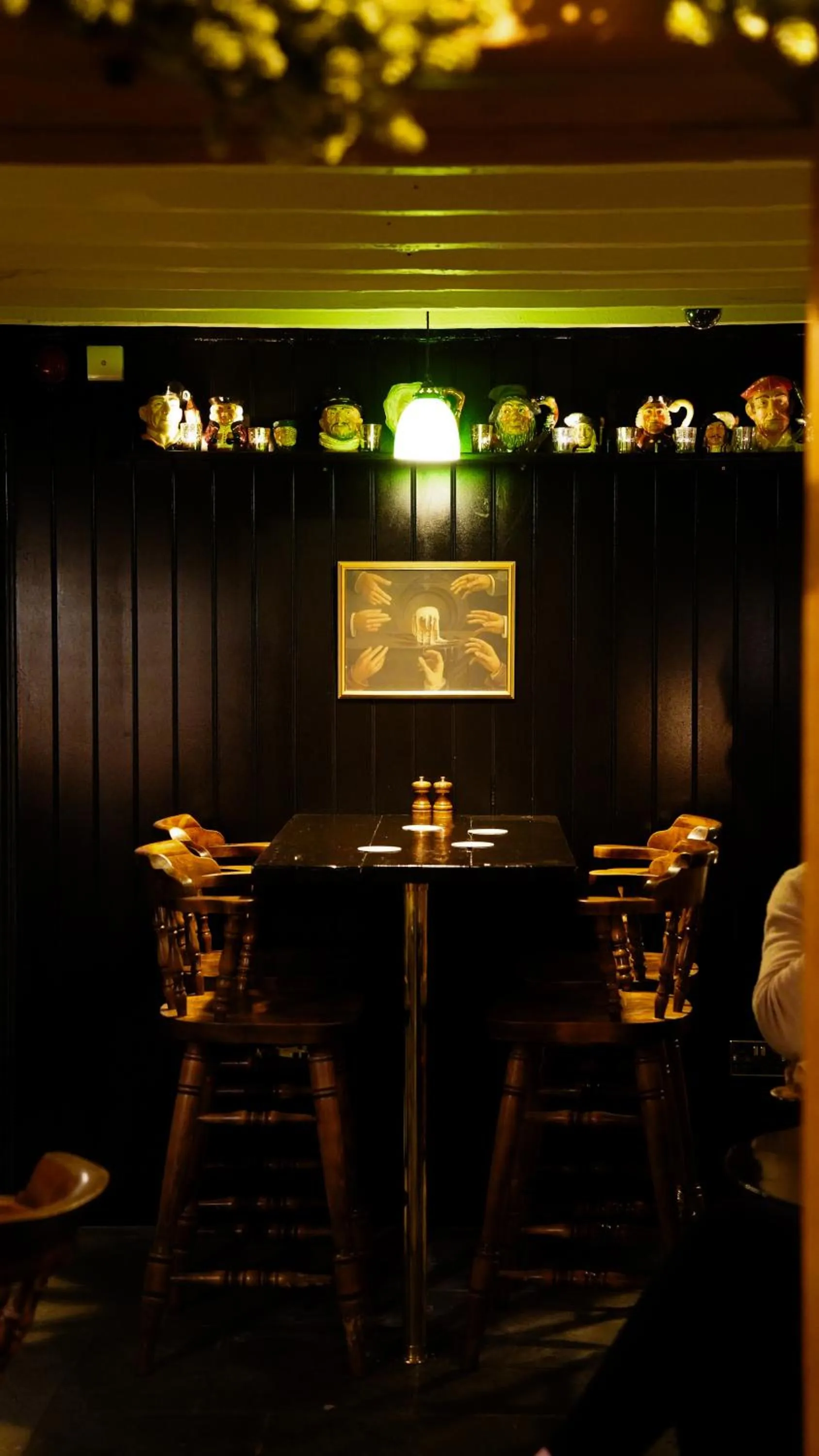 Restaurant/places to eat in The Dog & Gun Inn