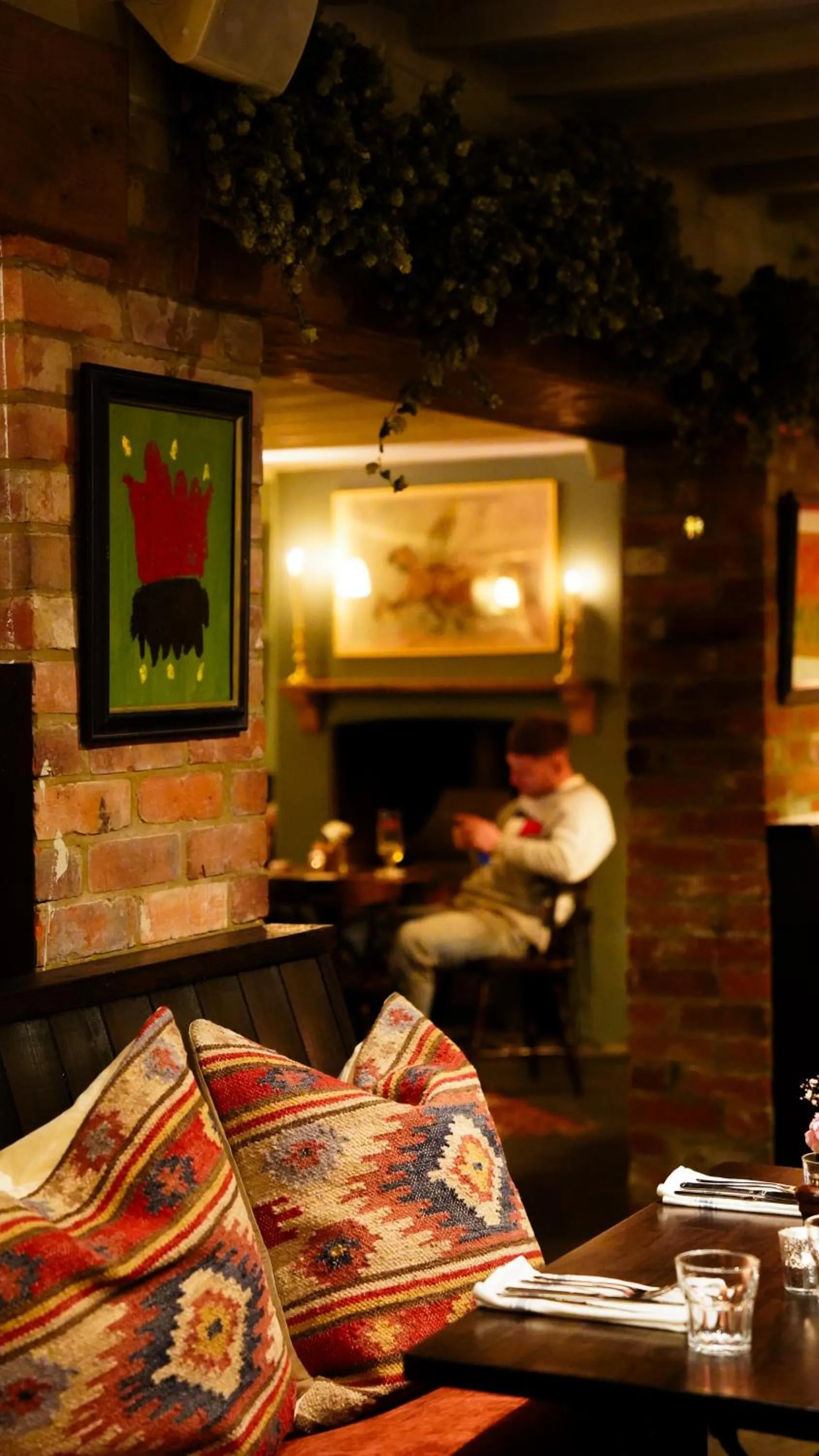 Restaurant/places to eat in The Dog & Gun Inn