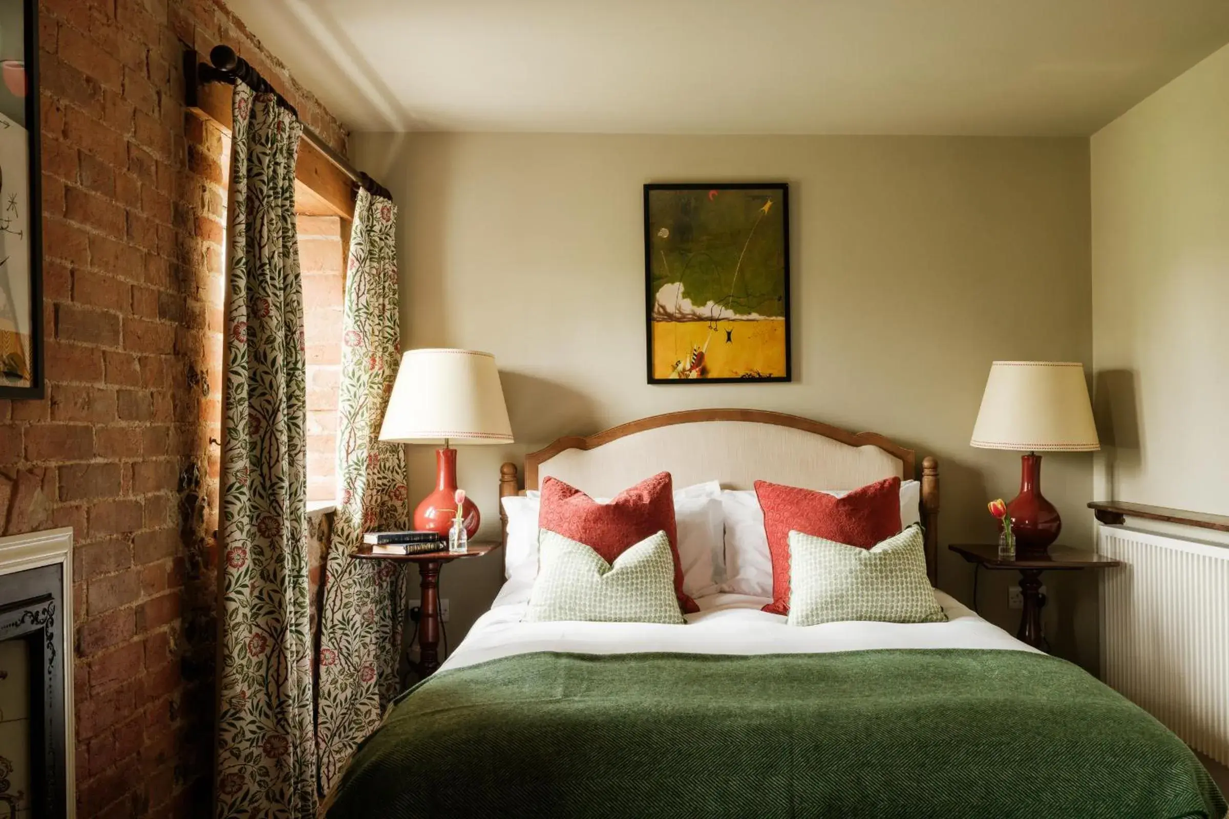 Bedroom, Bed in The Dog and Gun Bedroom, Bed in The Dog and Gun