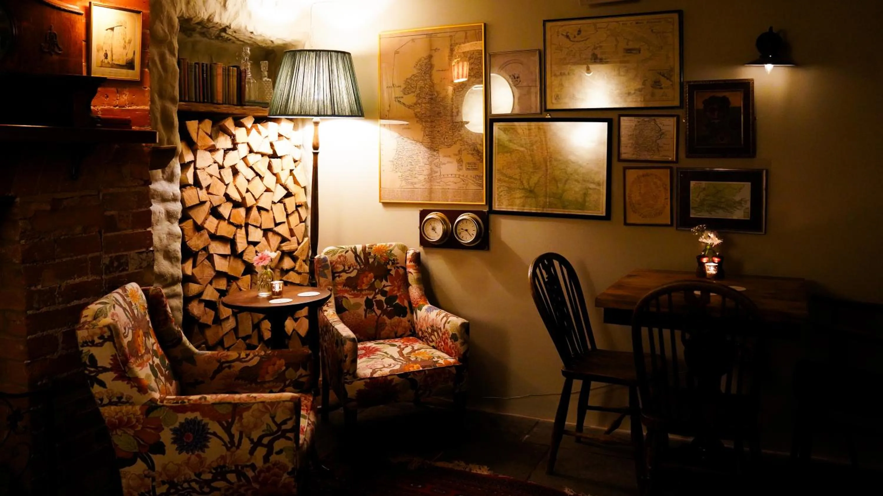 Restaurant/places to eat in The Dog & Gun Inn