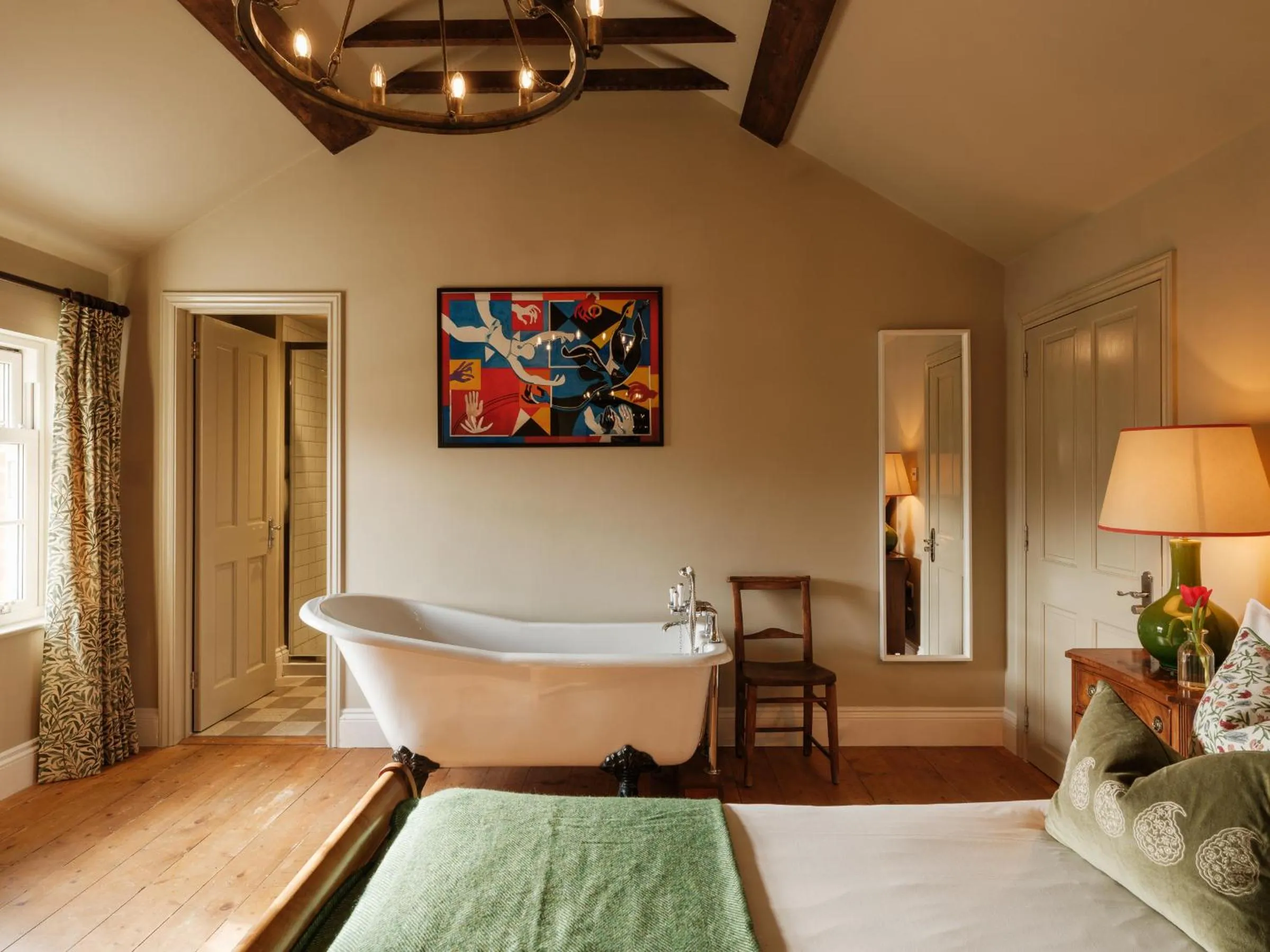 Bedroom, Bed in The Dog and Gun