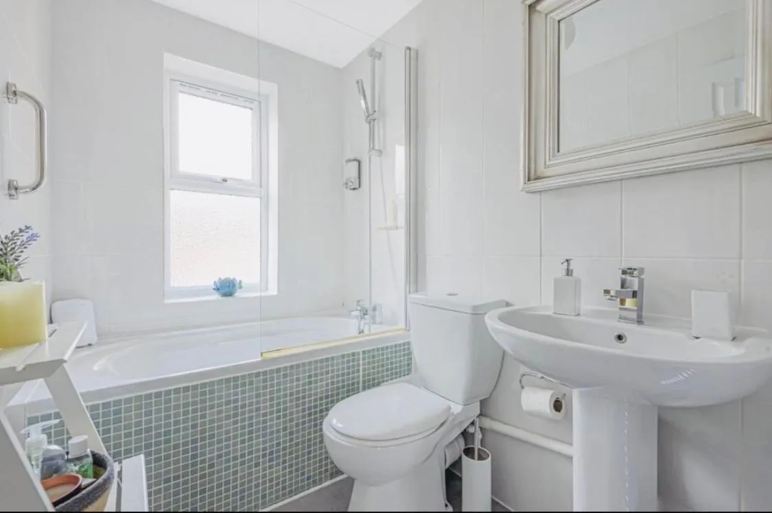 Shower in La casetta d'Àneu