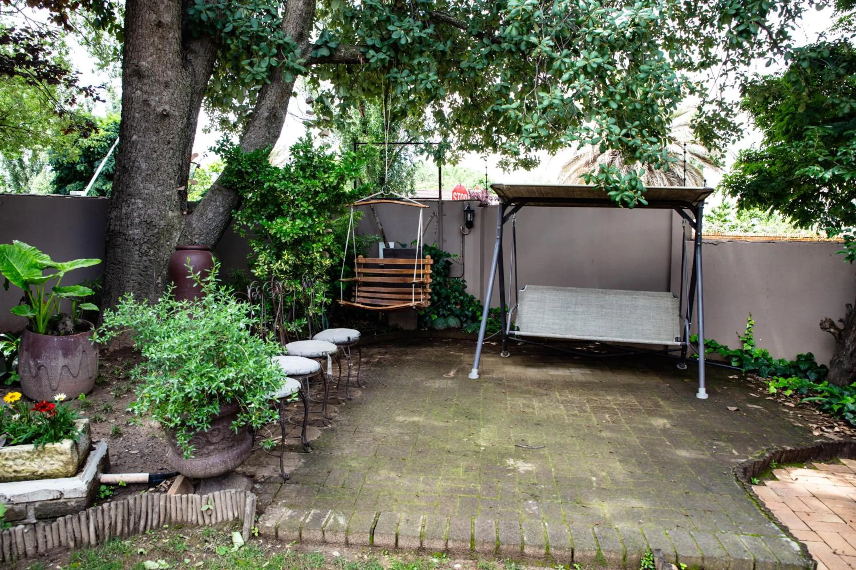 Woodpecker Guesthouse