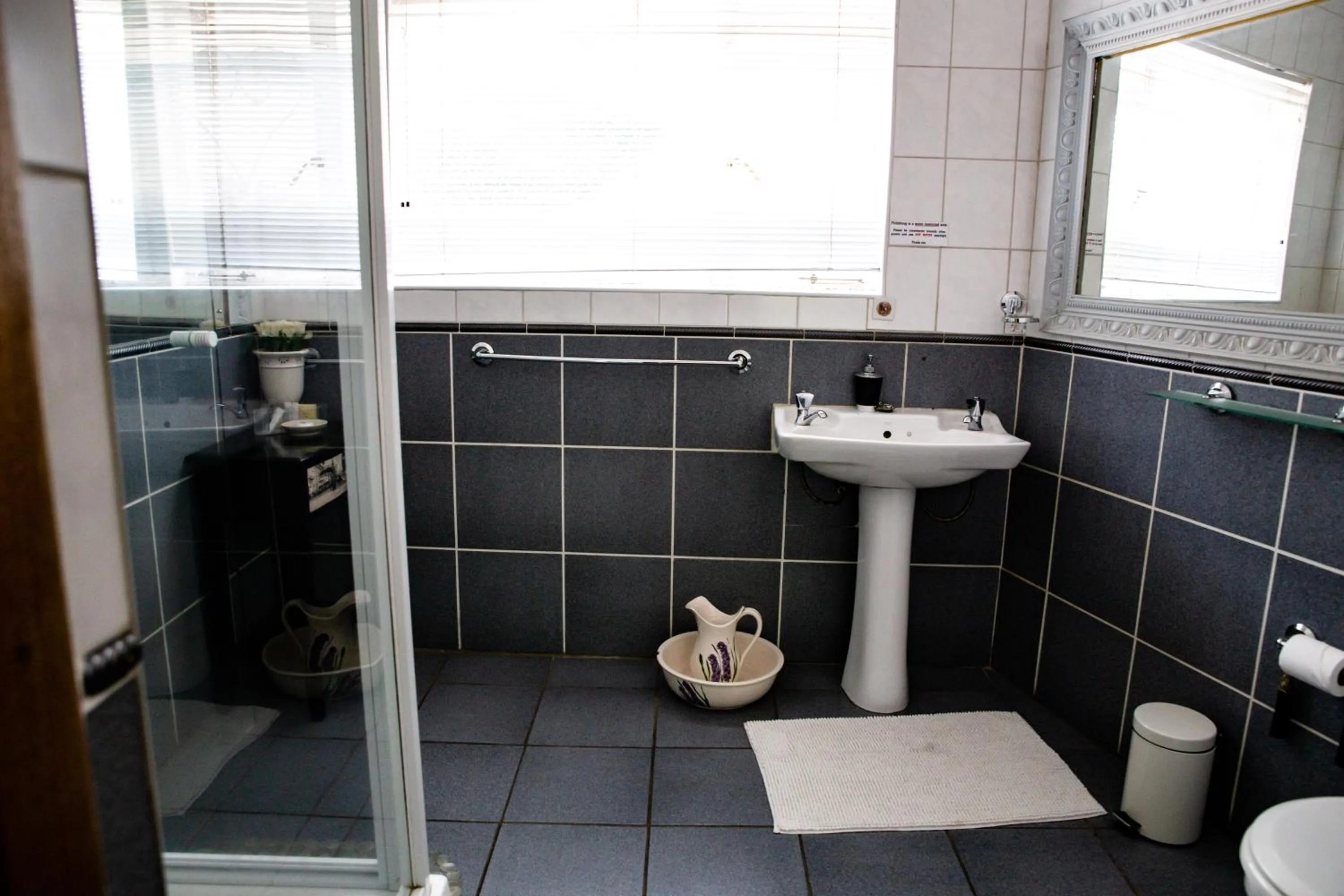 Woodpecker Guesthouse