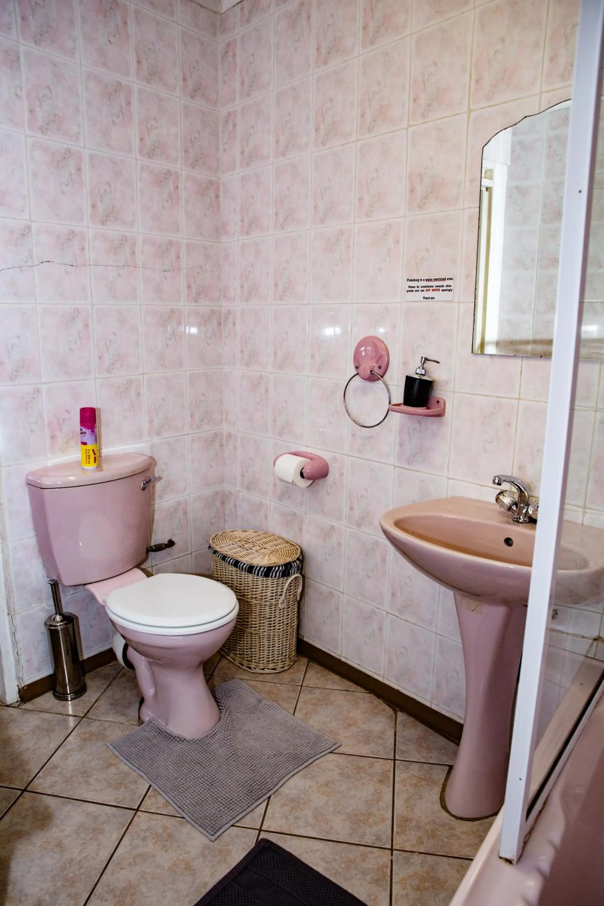 Woodpecker Guesthouse