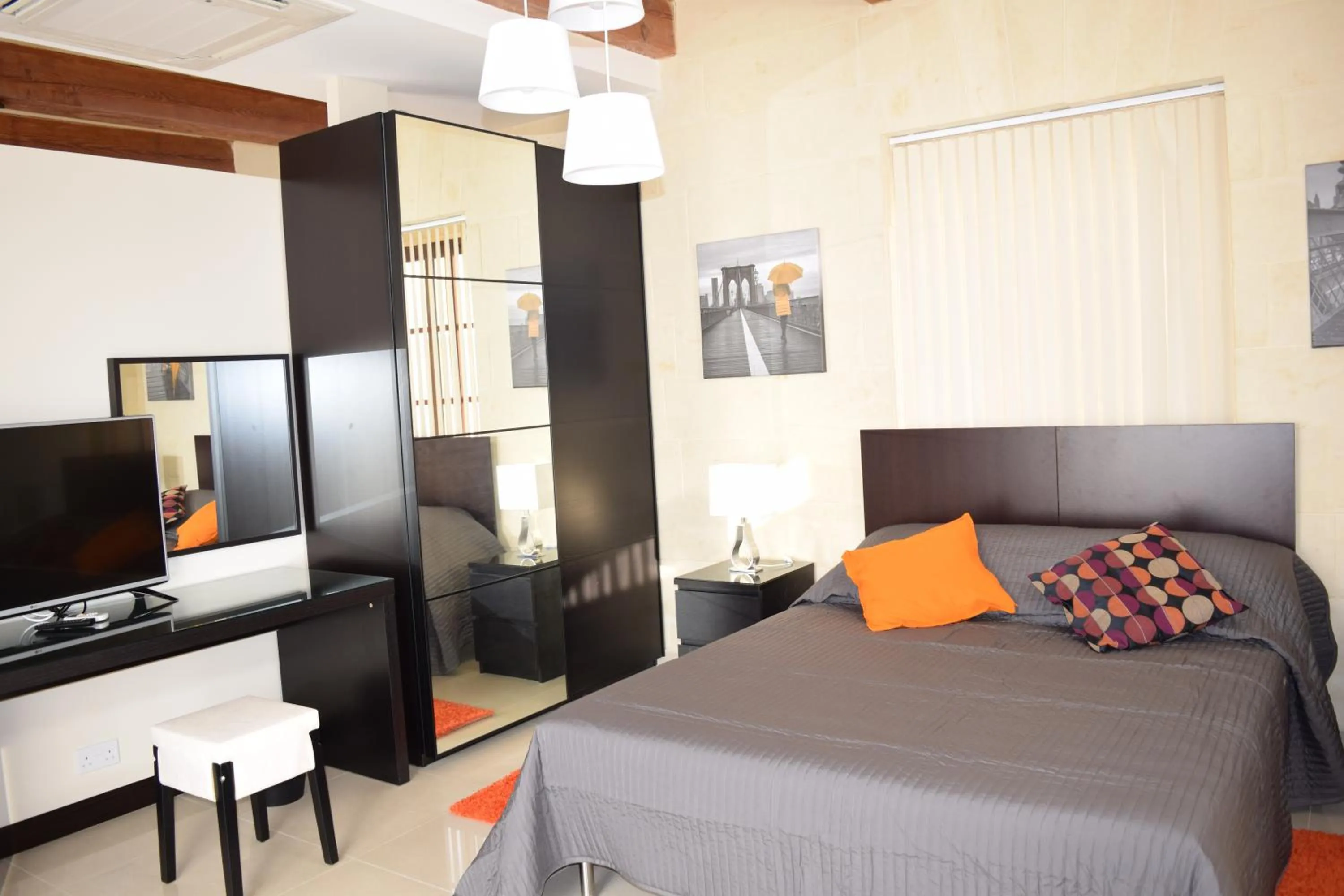 Photo of the whole room, Bed in Il-Bukkett B&B