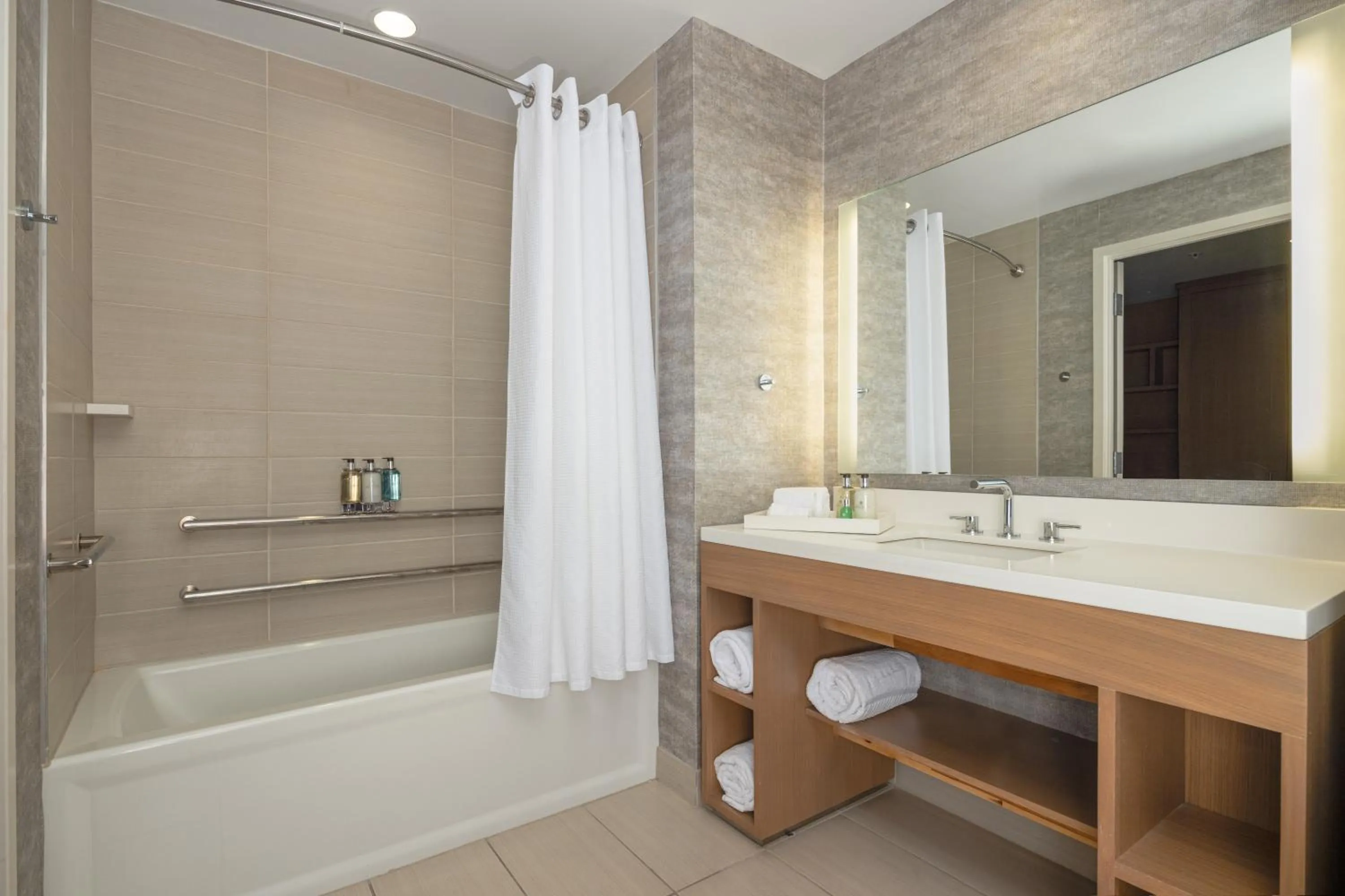 Bathroom in JB Duke Hotel