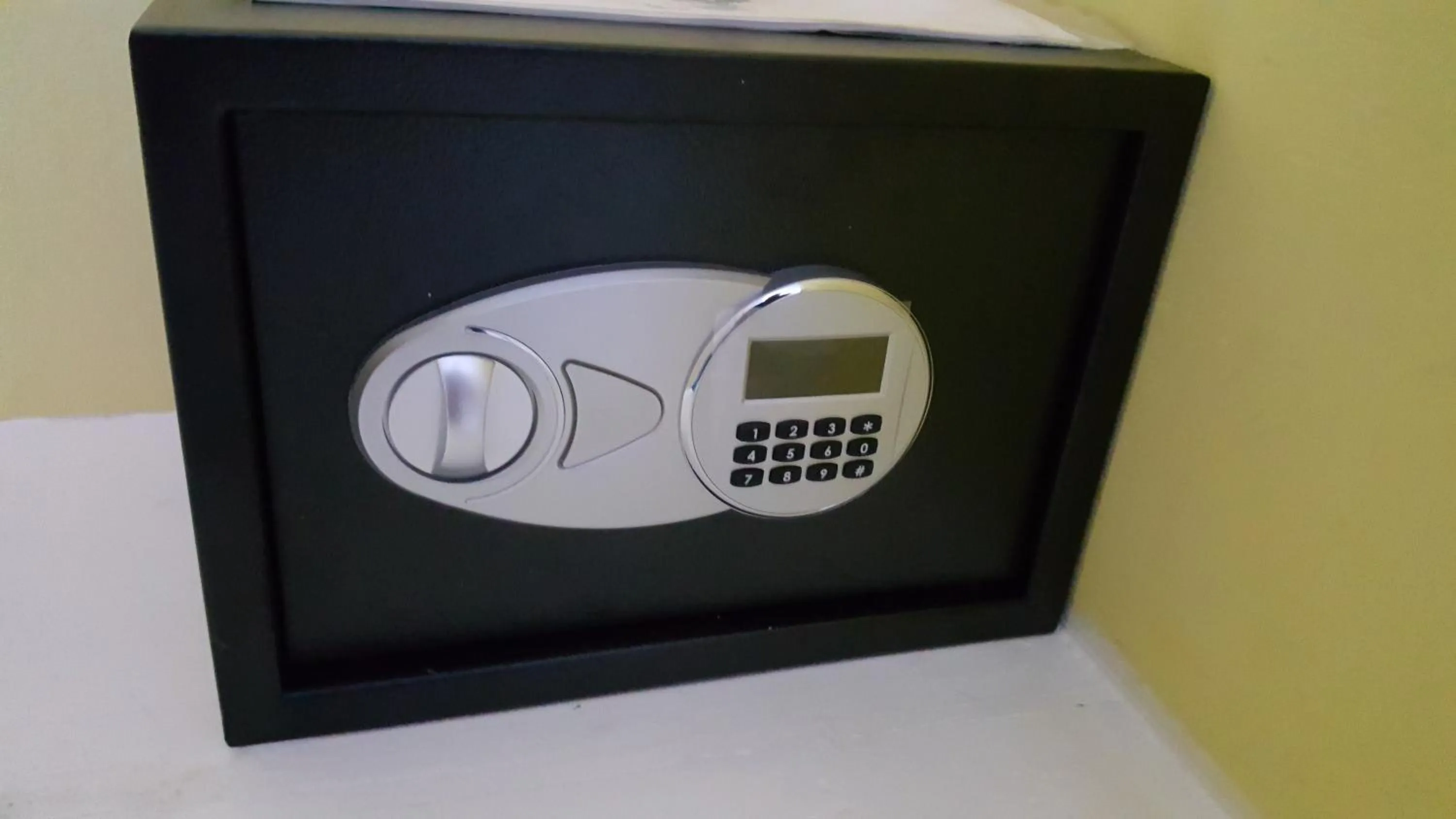 safe in New Kingston Guest Apartments @ Donhead