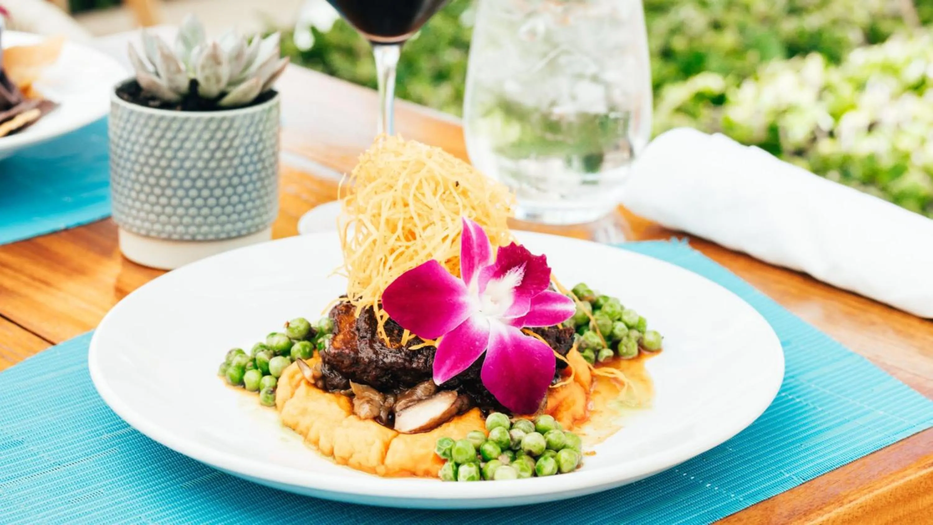 Restaurant/places to eat in Oceans Edge Key West