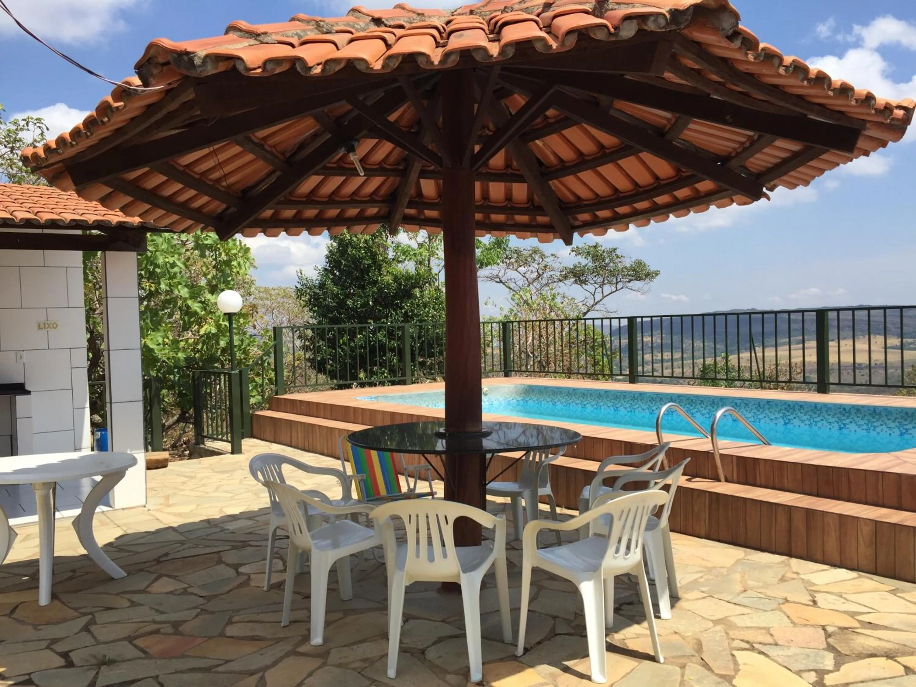 Swimming pool in Pousada Recanto das Pedras São Leopoldo