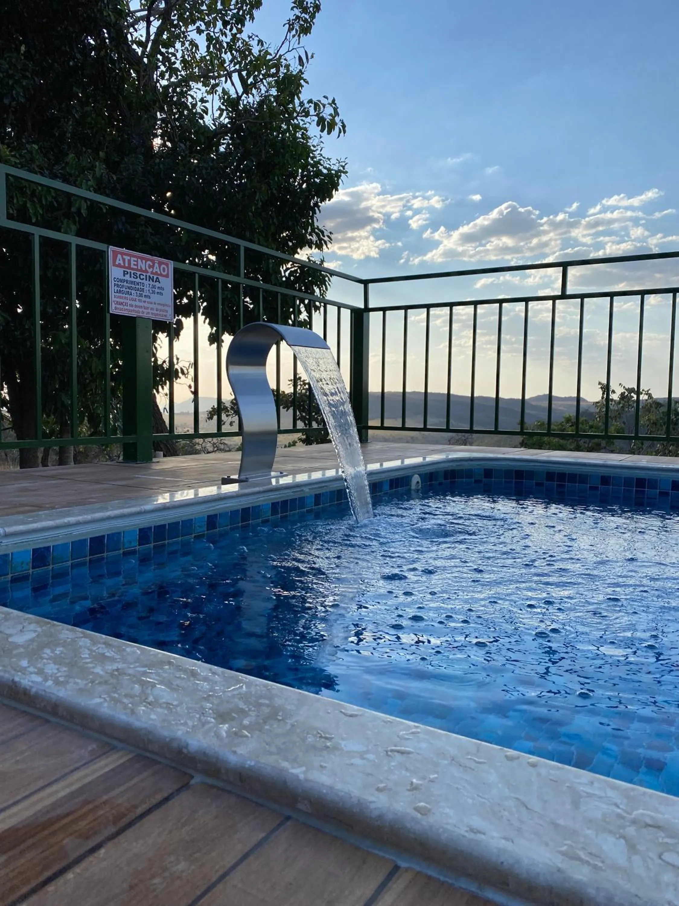 Swimming pool in Pousada Recanto das Pedras São Leopoldo