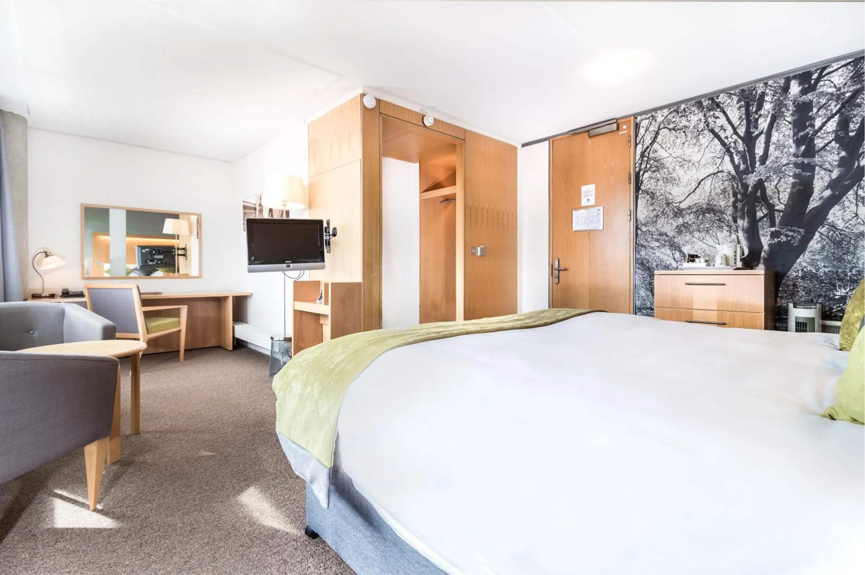 Bedroom, Bed in The Jubilee Hotel