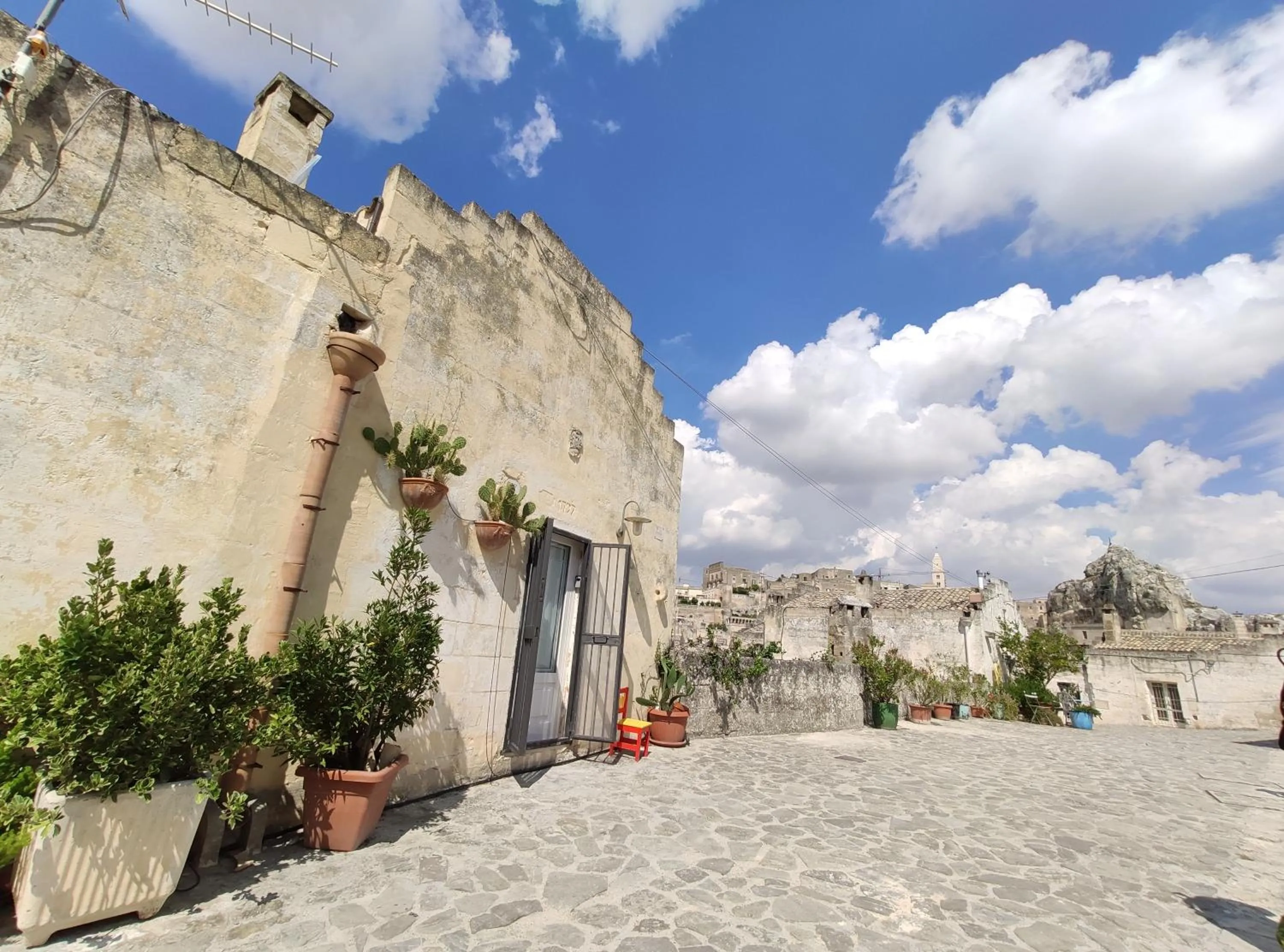 Property building in Il Geco