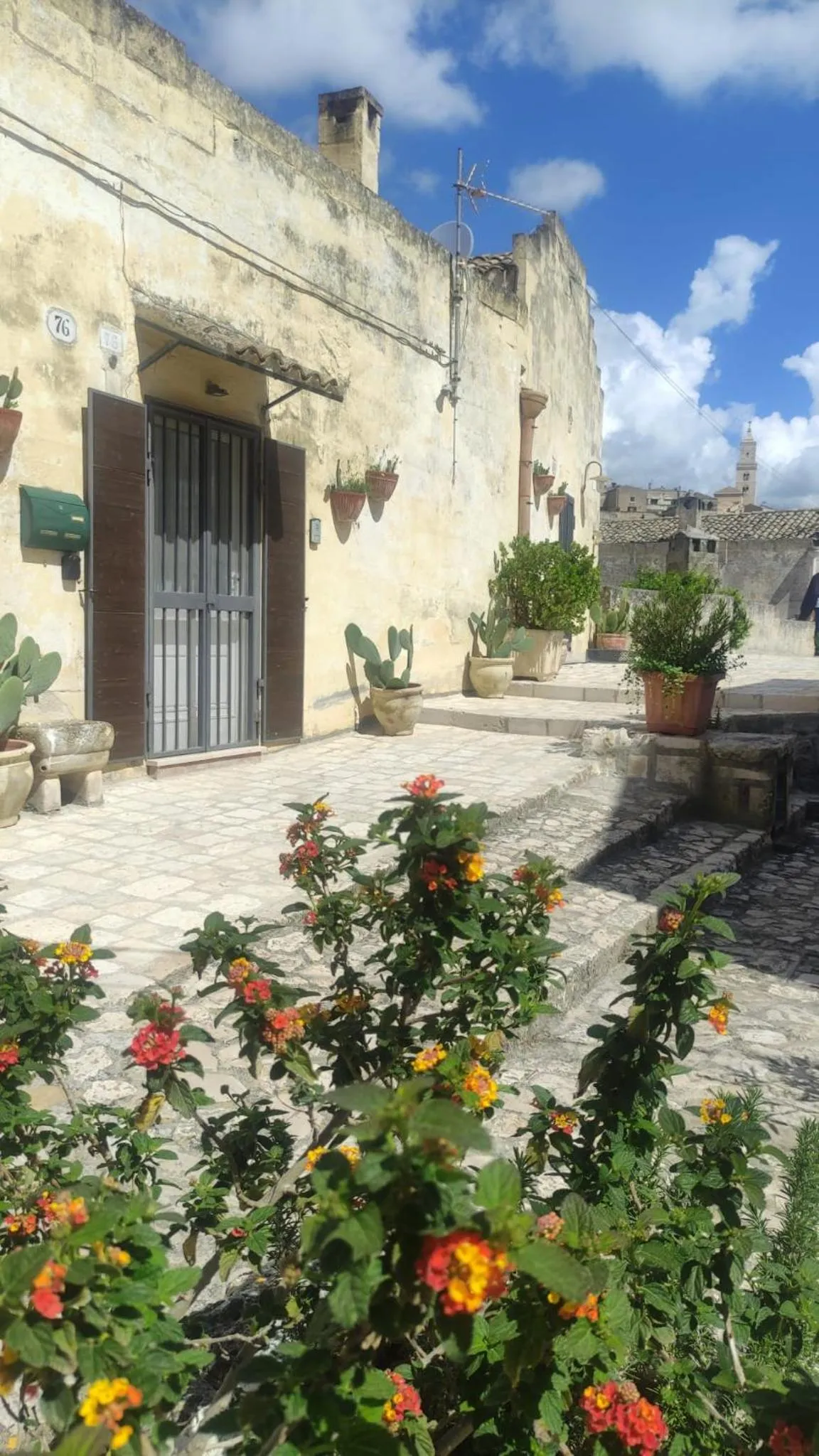 Property building in Il Geco