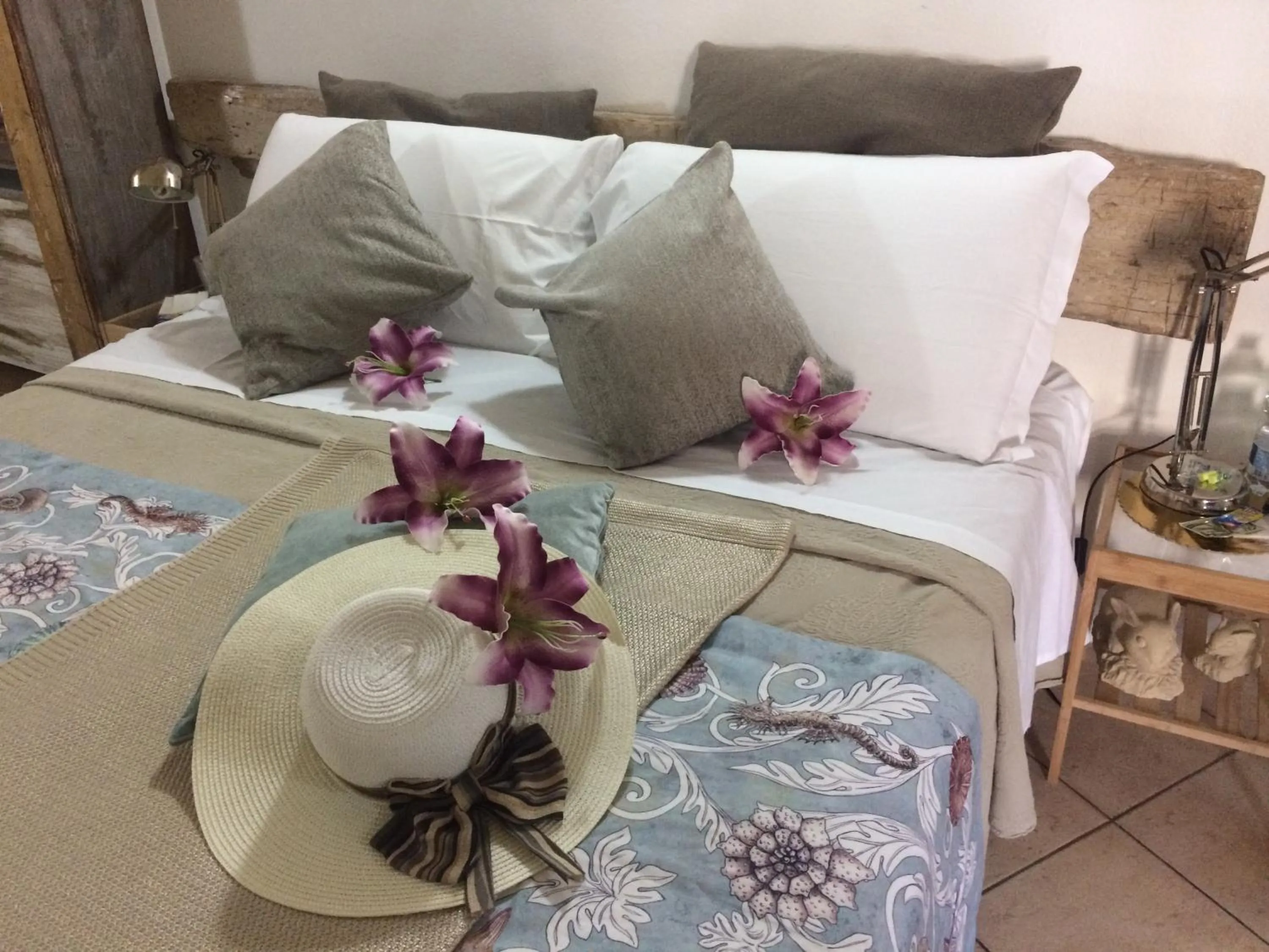 Spring, Bed in Il Geco