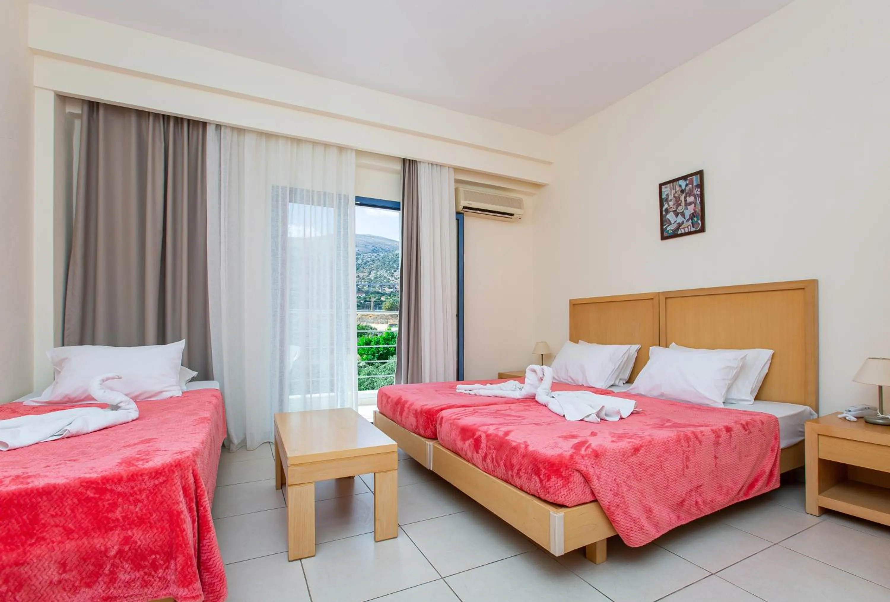 Bedroom, Bed in Hermes Hotel