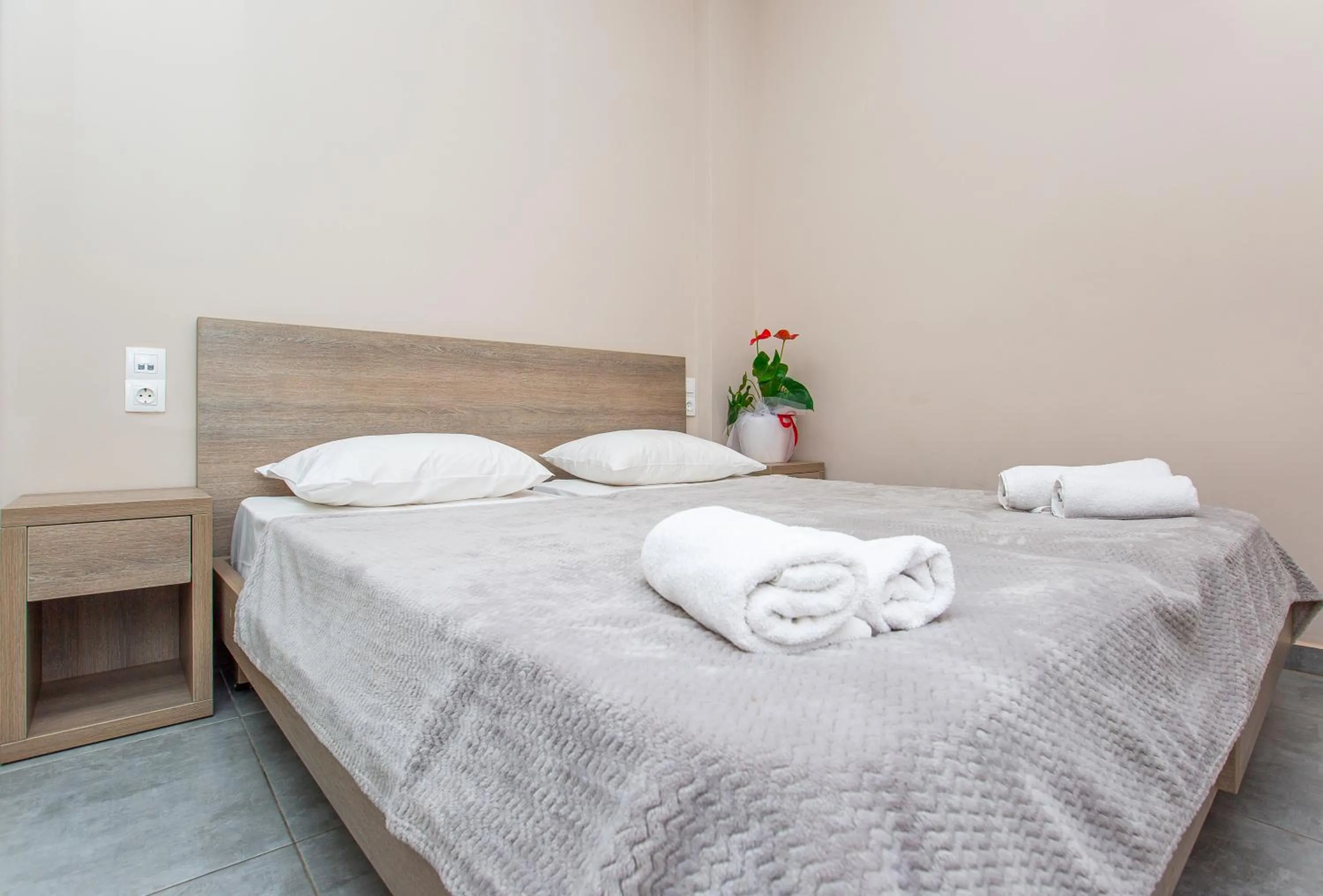 Bedroom, Bed in Hermes Hotel